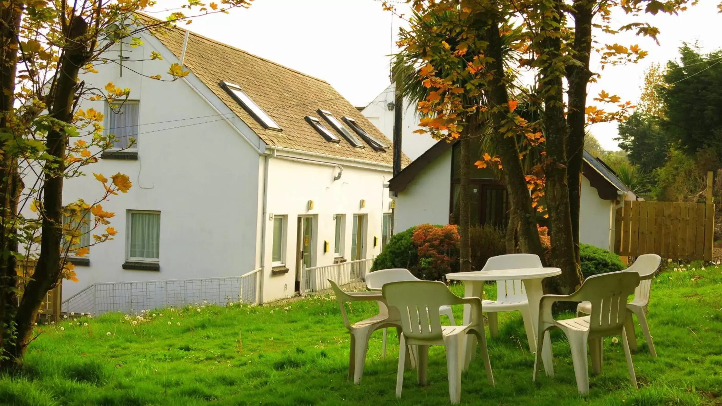 Garden, Property Building in Ivybridge Guesthouse