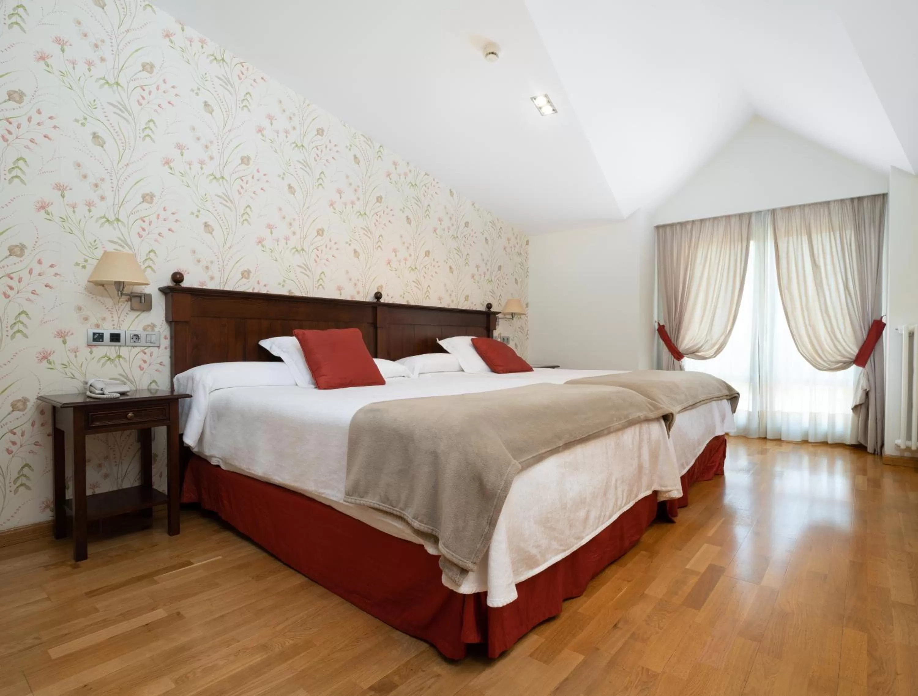 Balcony/Terrace, Bed in Hotel Villa Virginia