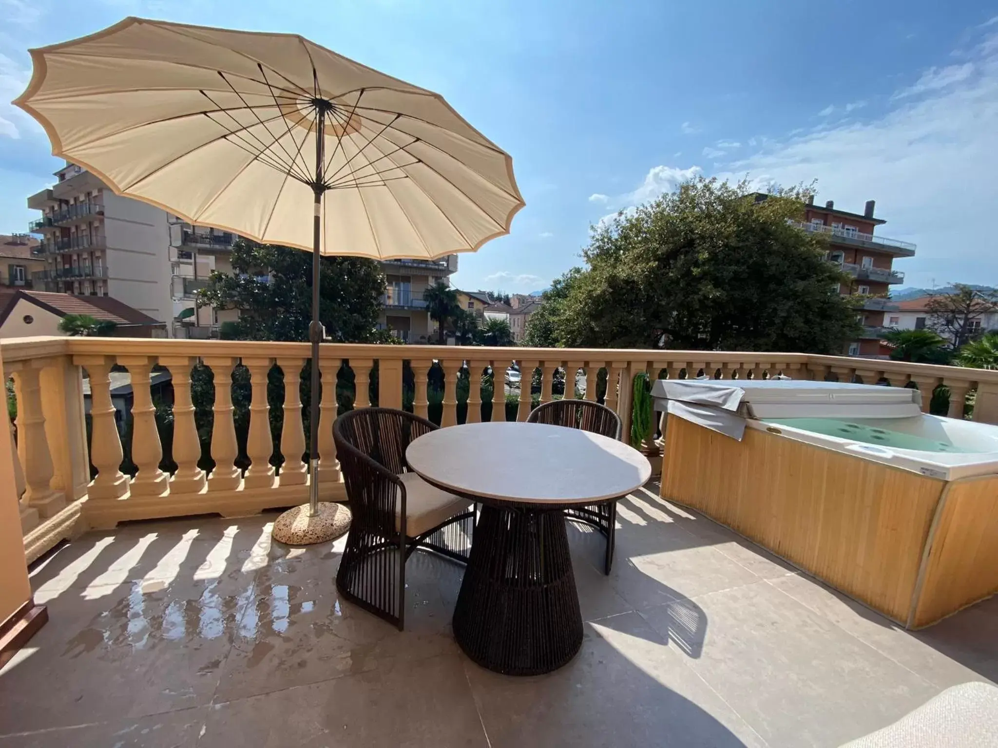 Balcony/Terrace in Camin Hotel Luino