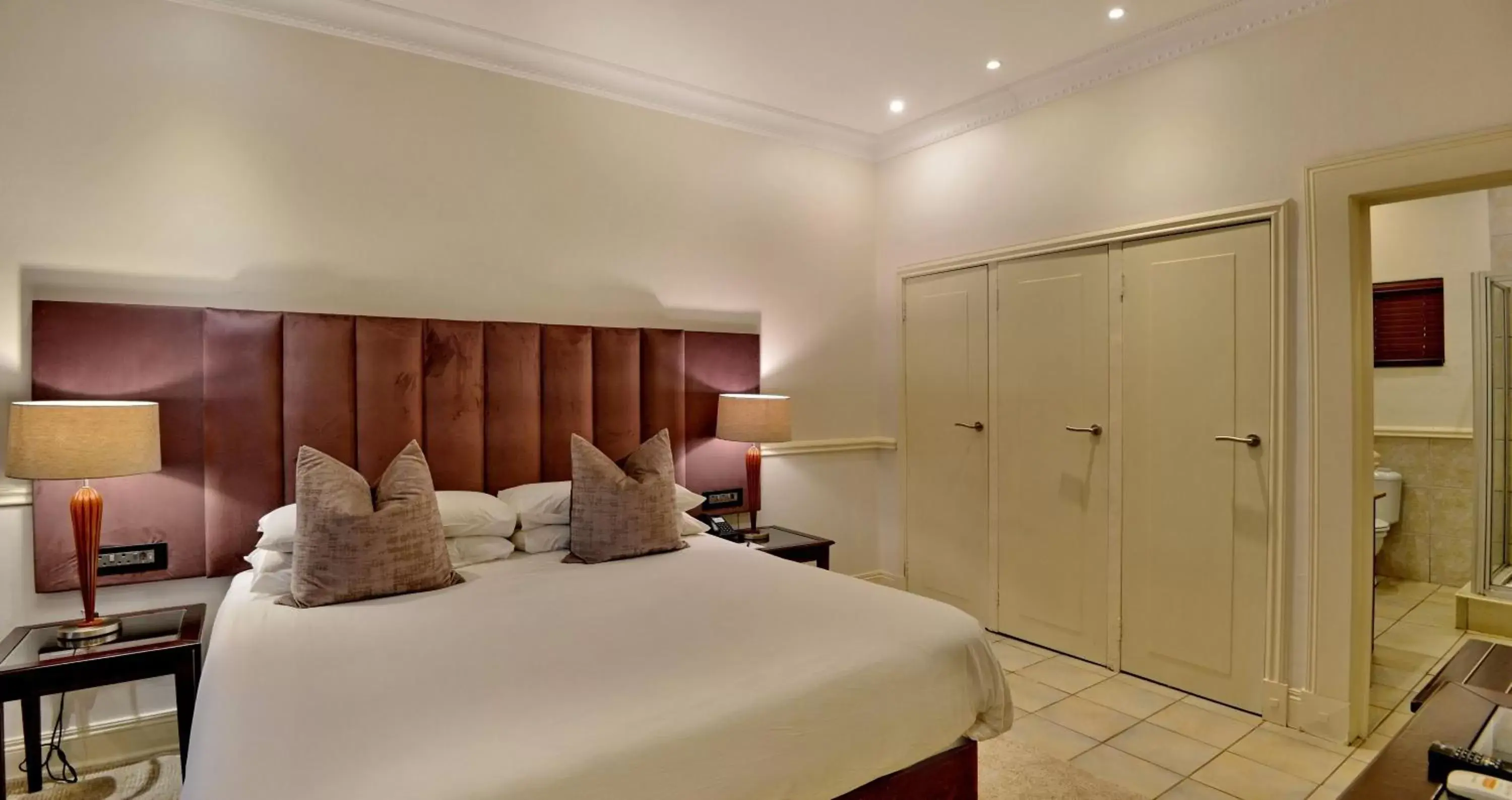 Bed in ANEW Resort Hunters Rest Rustenburg