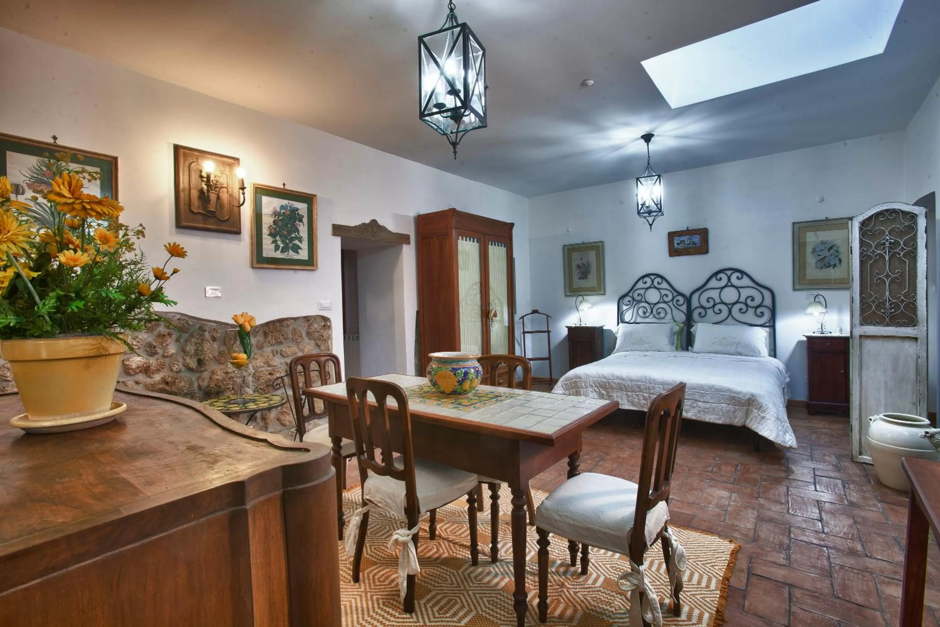 Dining area, Bed in Antico Casale Spezia Pelagalli