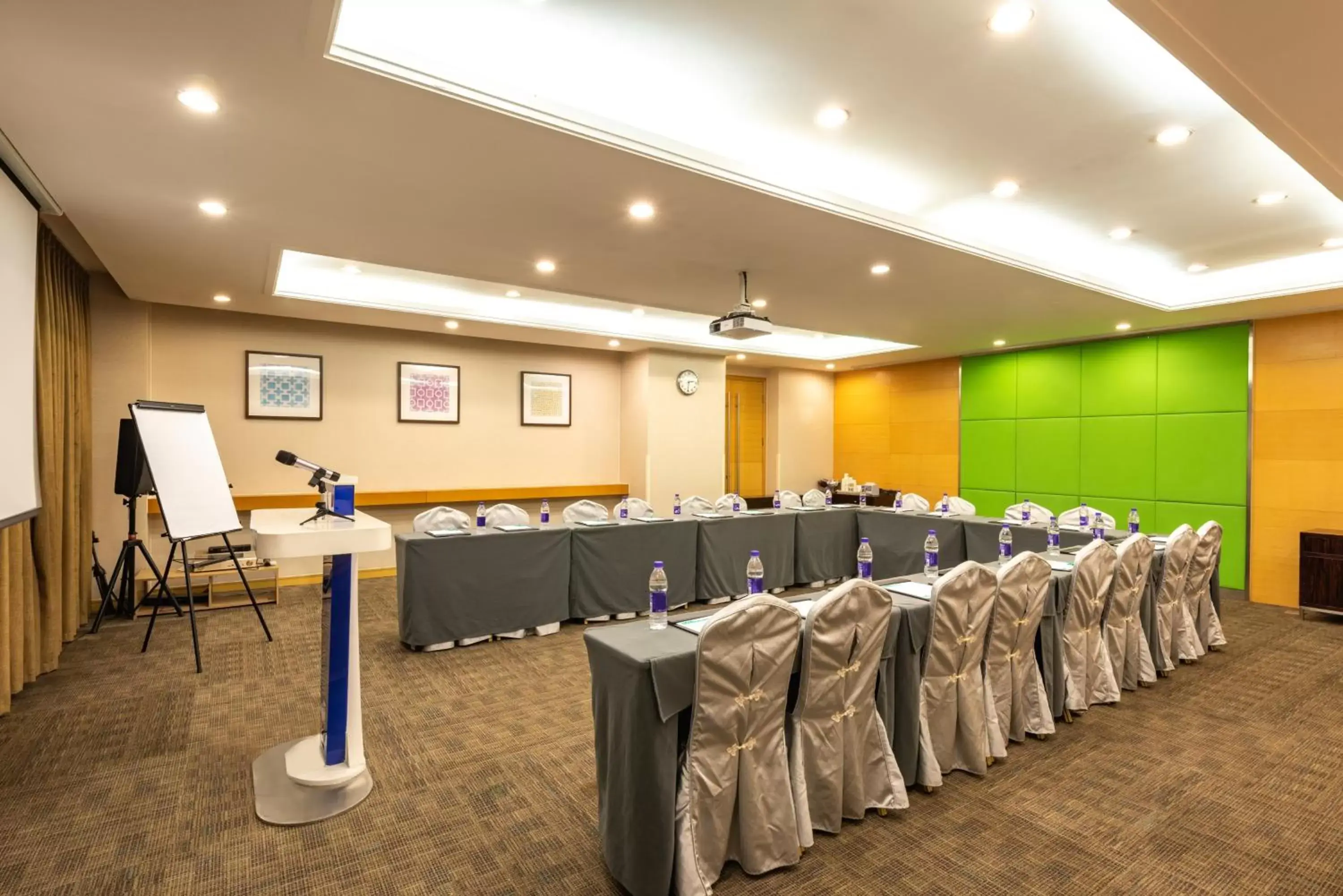 Meeting/conference room in Holiday Inn Express Shangdi Beijing, an IHG Hotel