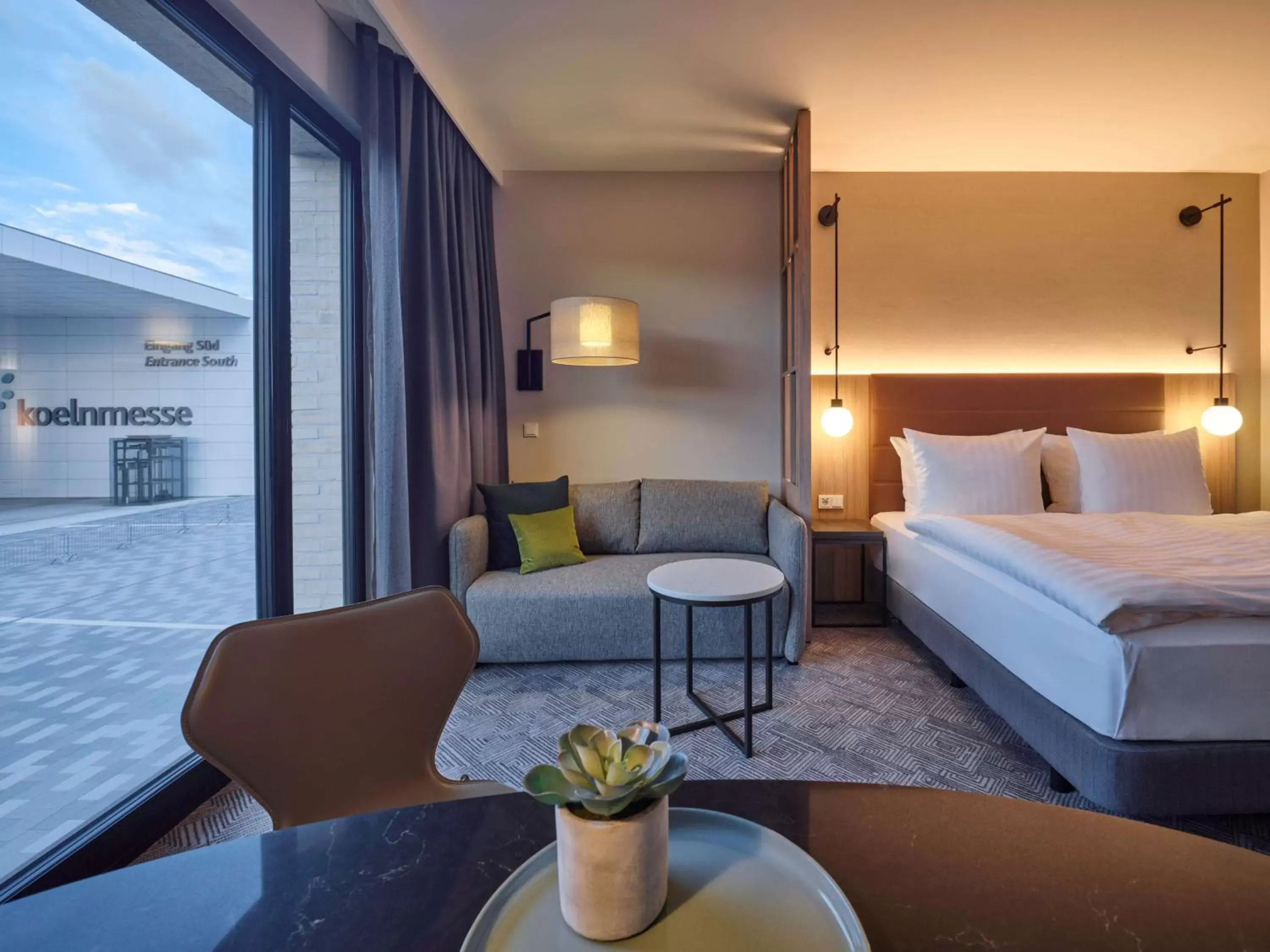 Bedroom, Bed in Adina Apartment Hotel Cologne Bedroom, Bed in Adina Apartment Hotel Cologne