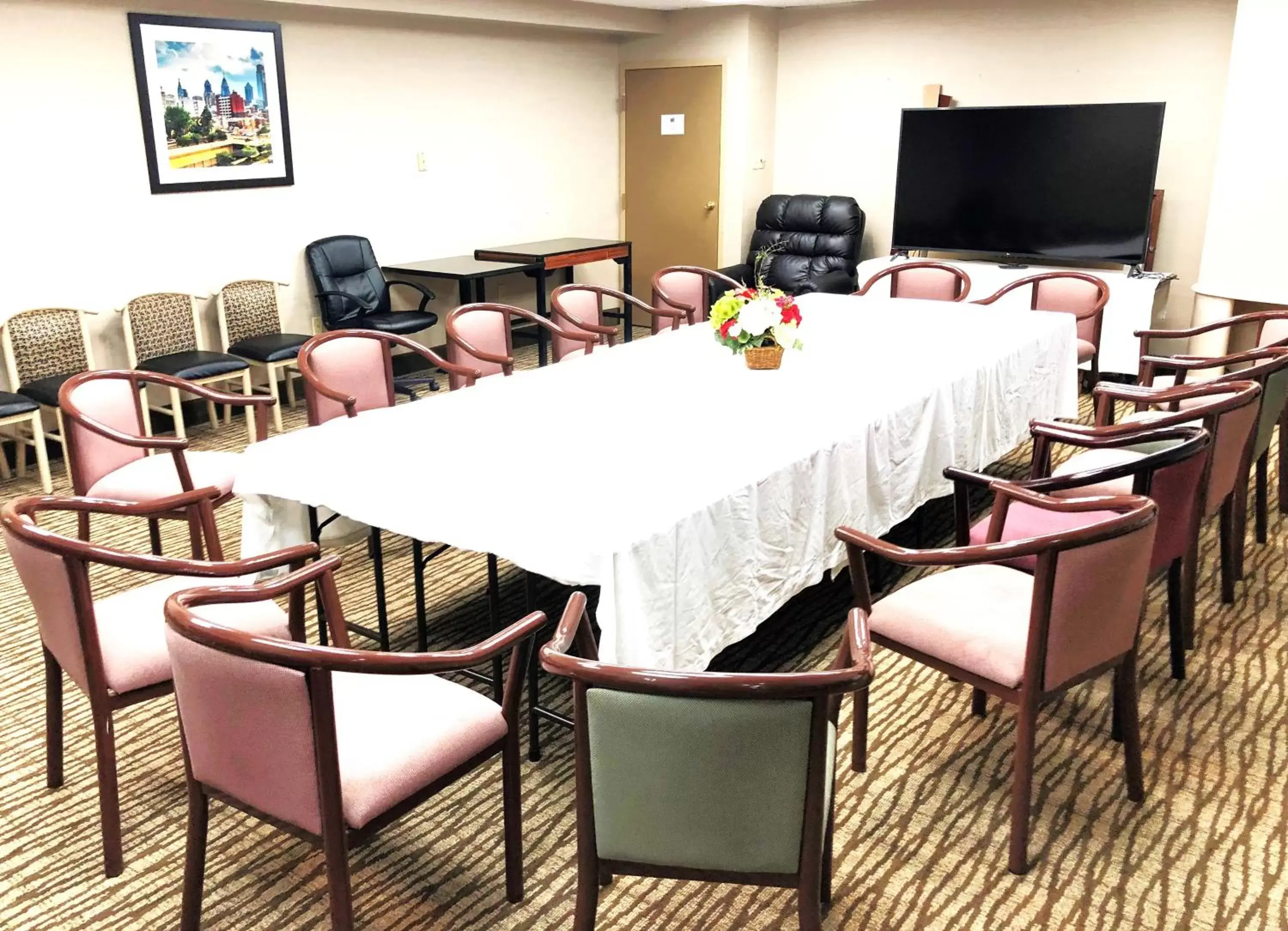 Meeting/conference room, Business Area/Conference Room in SureStay Plus by Best Western Reading North