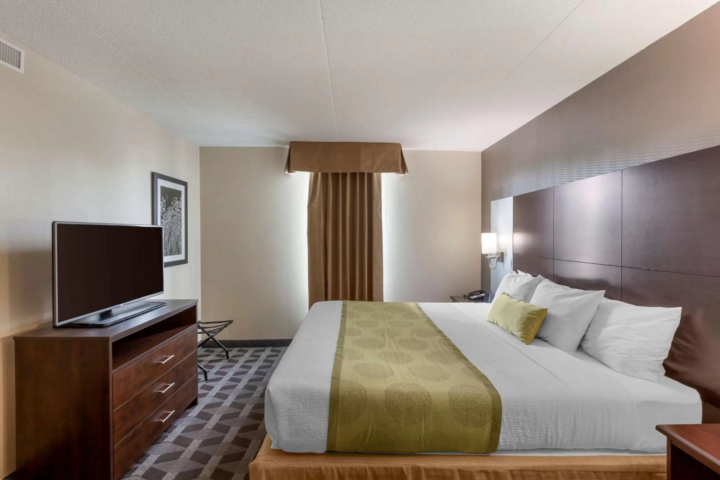 Bedroom, Bed in Best Western Plus Leamington Hotel & Conference Centre