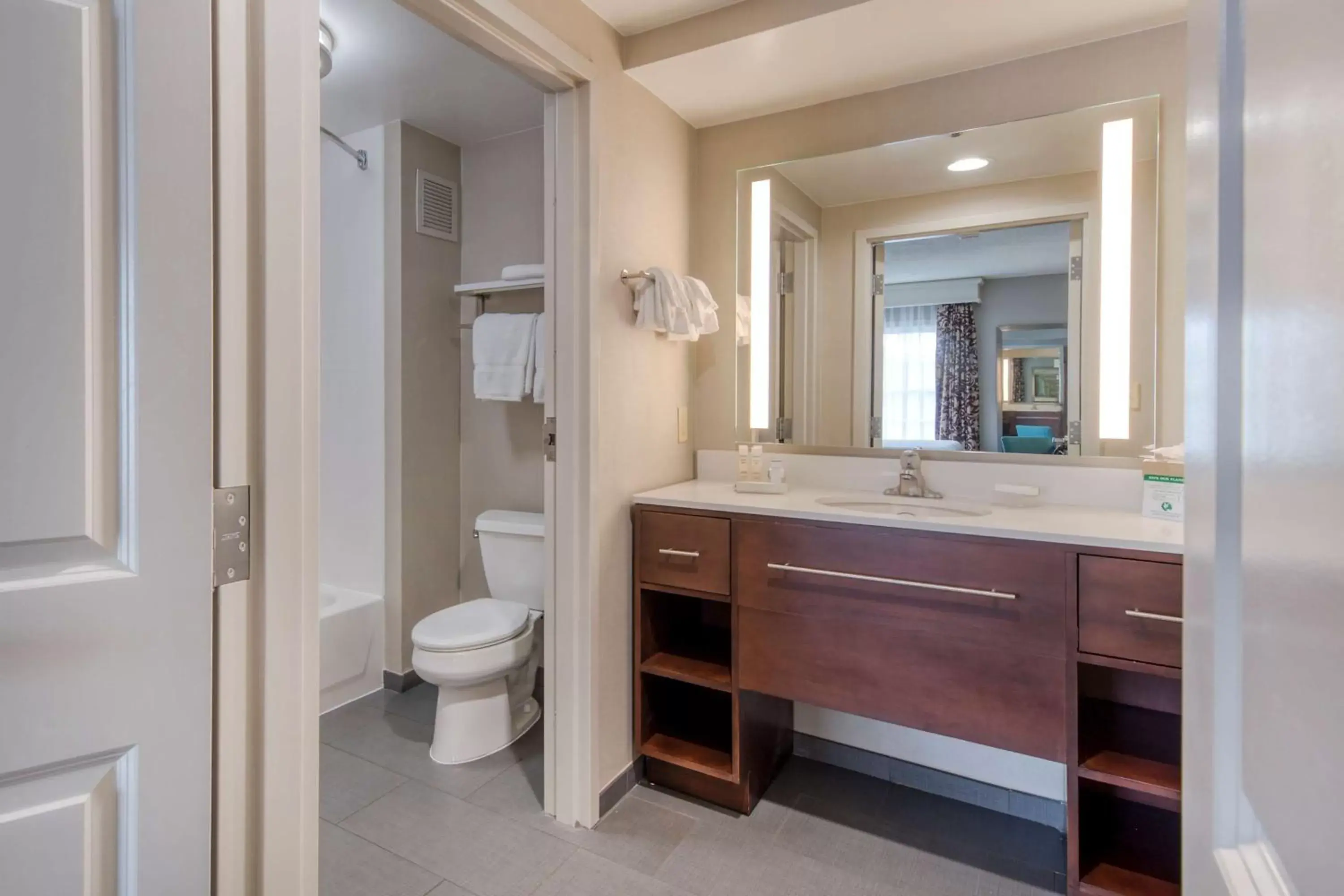 Bathroom in Homewood Suites by Hilton Olmsted Village