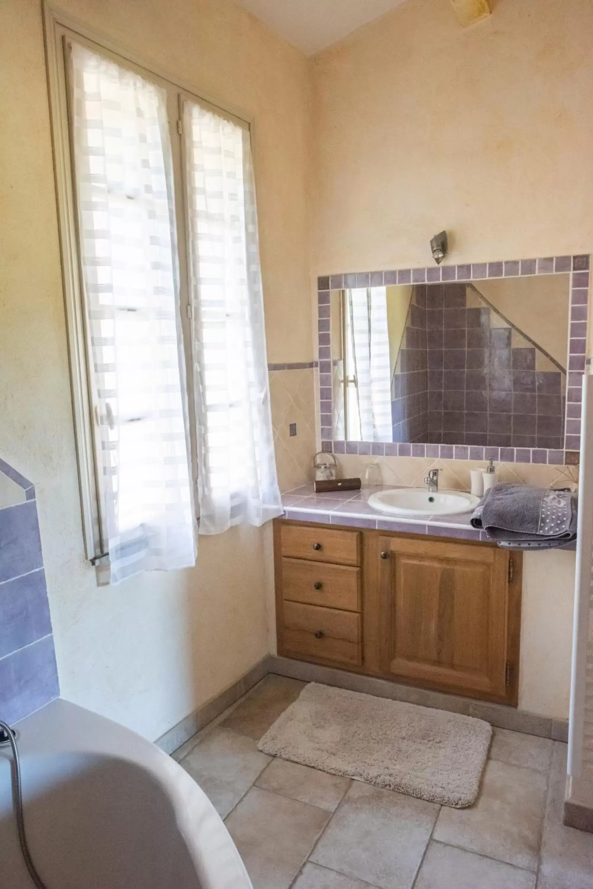 Bathroom, Kitchen/Kitchenette in Chateau de Sainte Croix