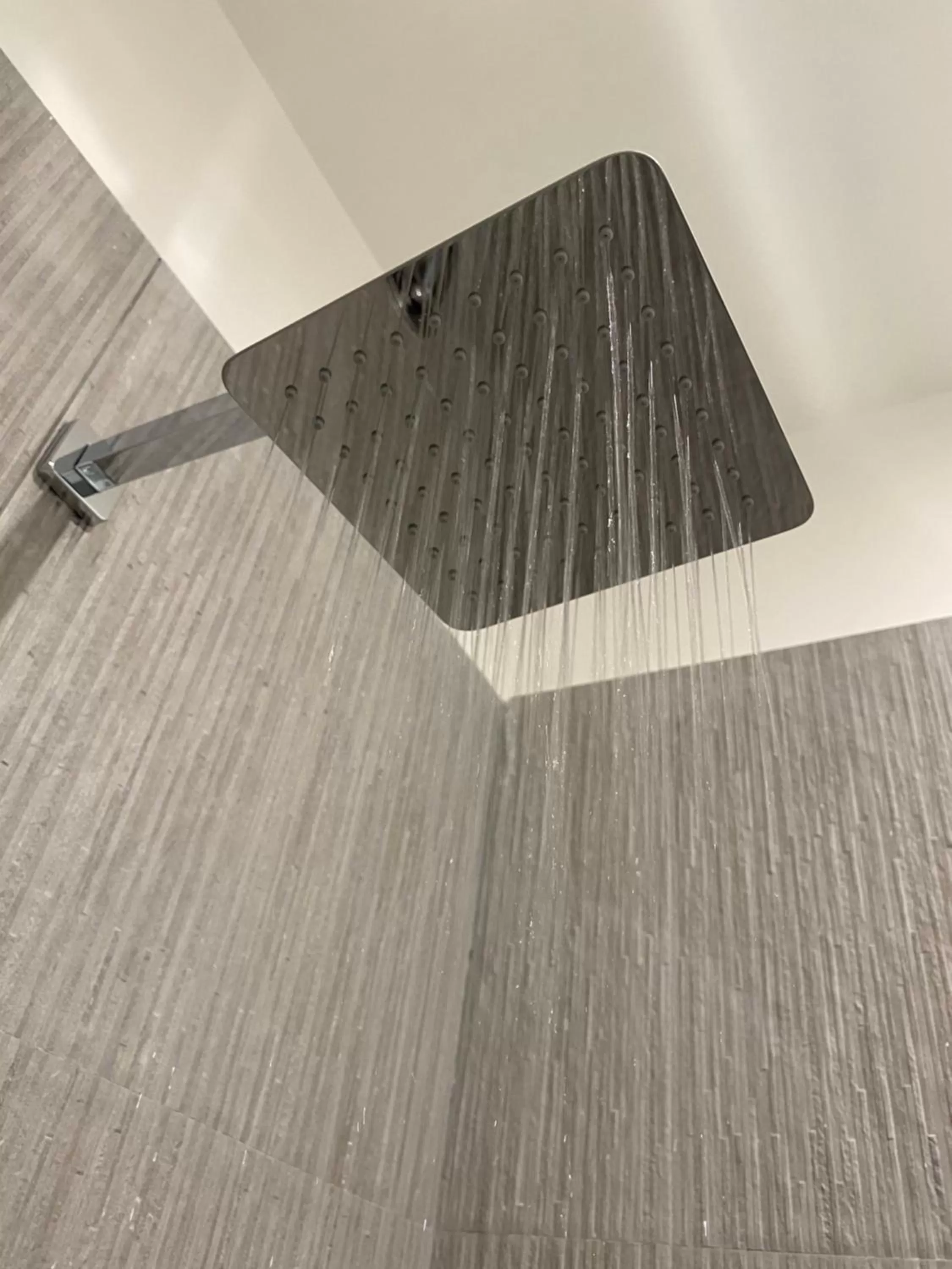 Shower, Other Activities in Mamì B&B