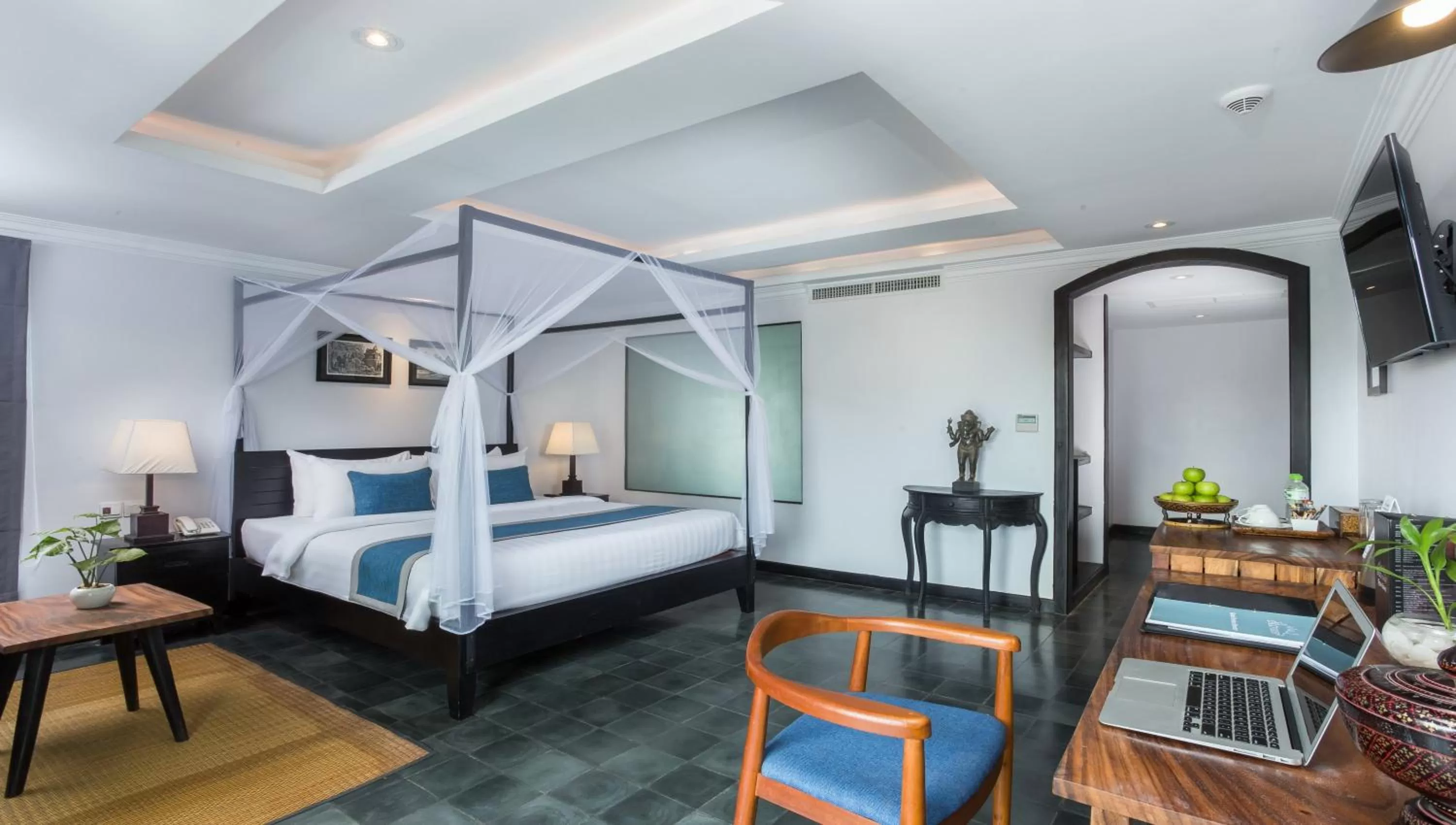 Photo of the whole room in The Cyclo d'Angkor Boutique Hotel