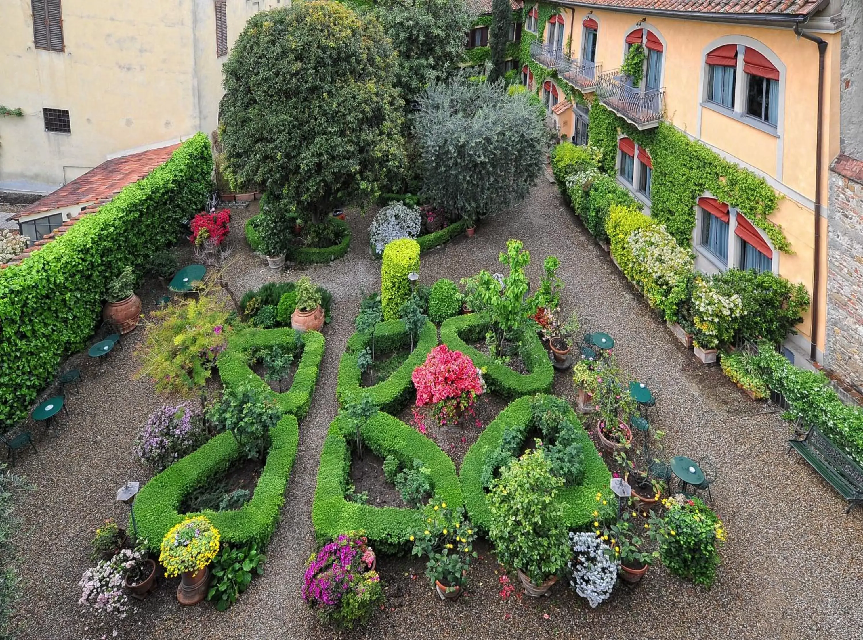 Garden in Hotel Monna Lisa