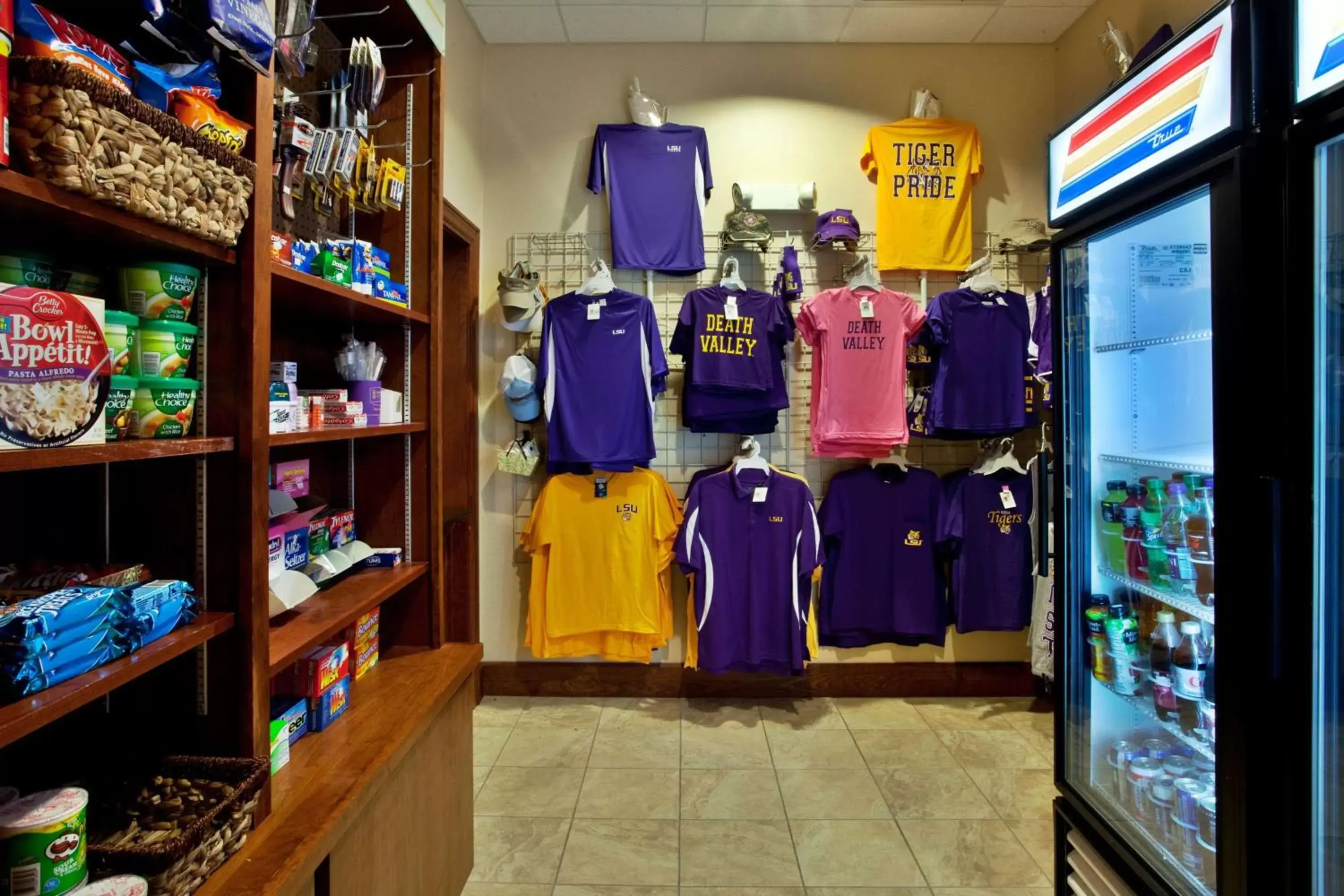 Property building, Supermarket/Shops in Sonesta ES Suites Baton Rouge University at Southgate