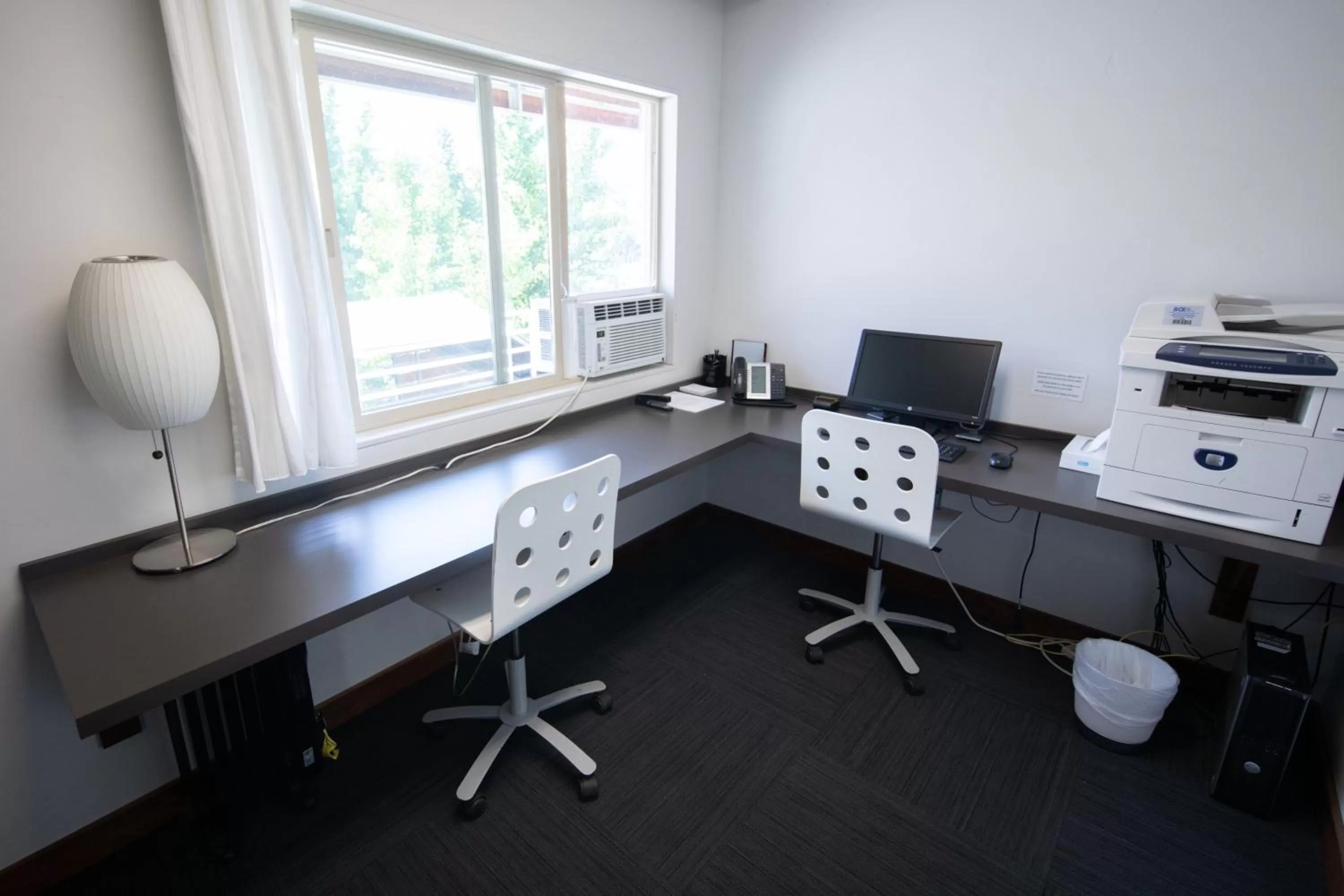 Business facilities in Modern Hotel