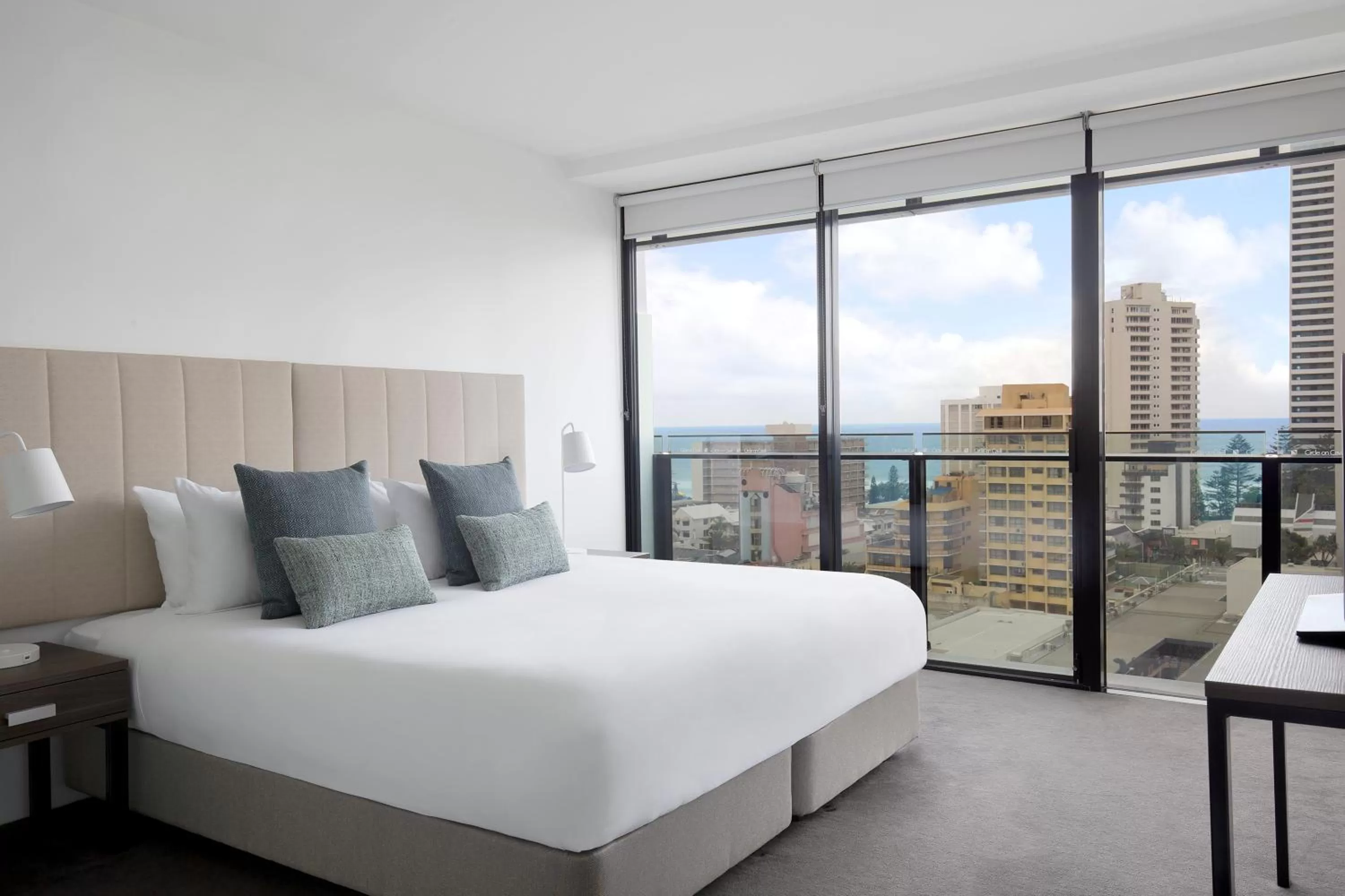 Bedroom, Bed in Mantra Circle On Cavill