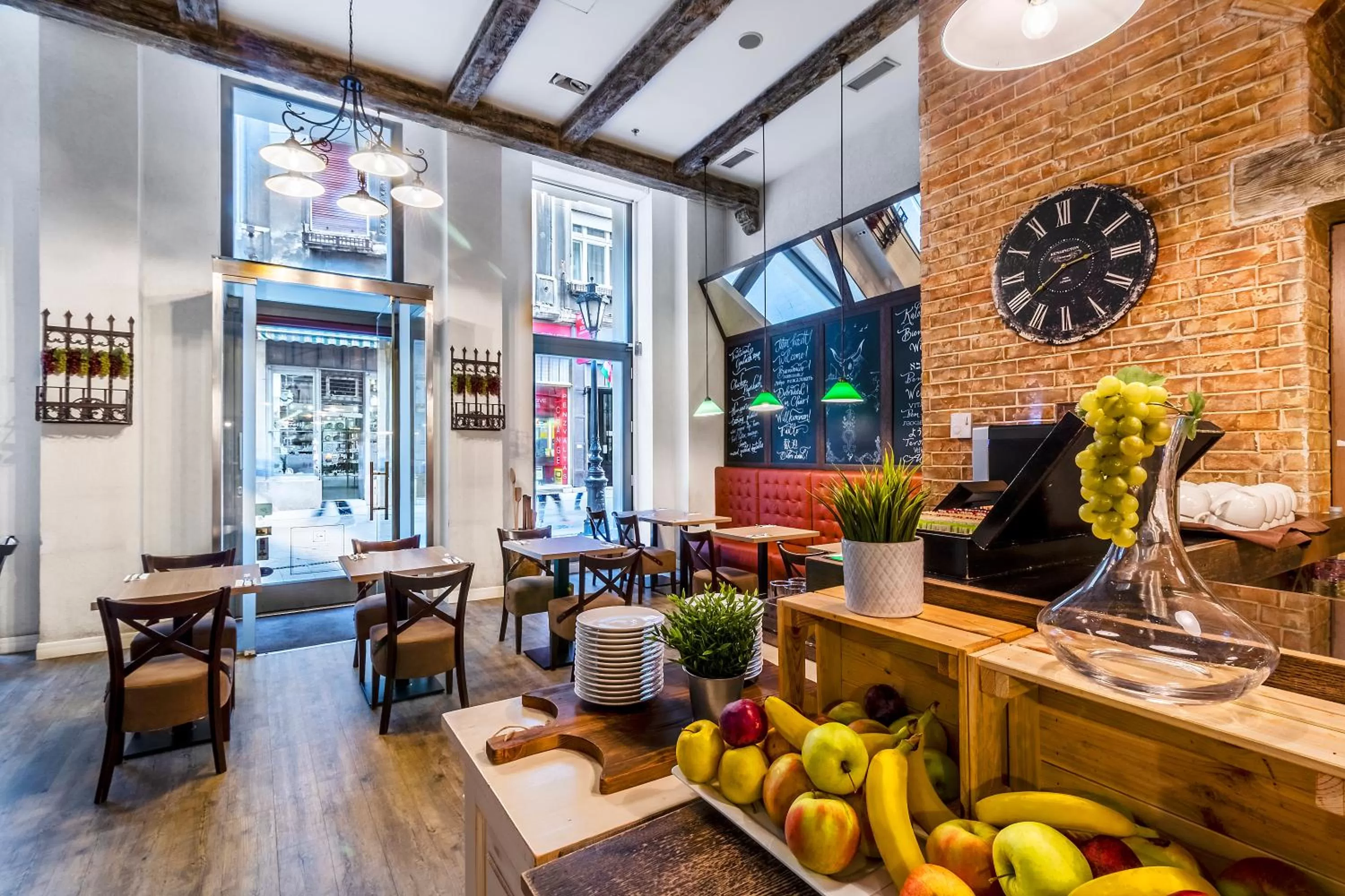 Restaurant/places to eat in Estilo Fashion Hotel Budapest