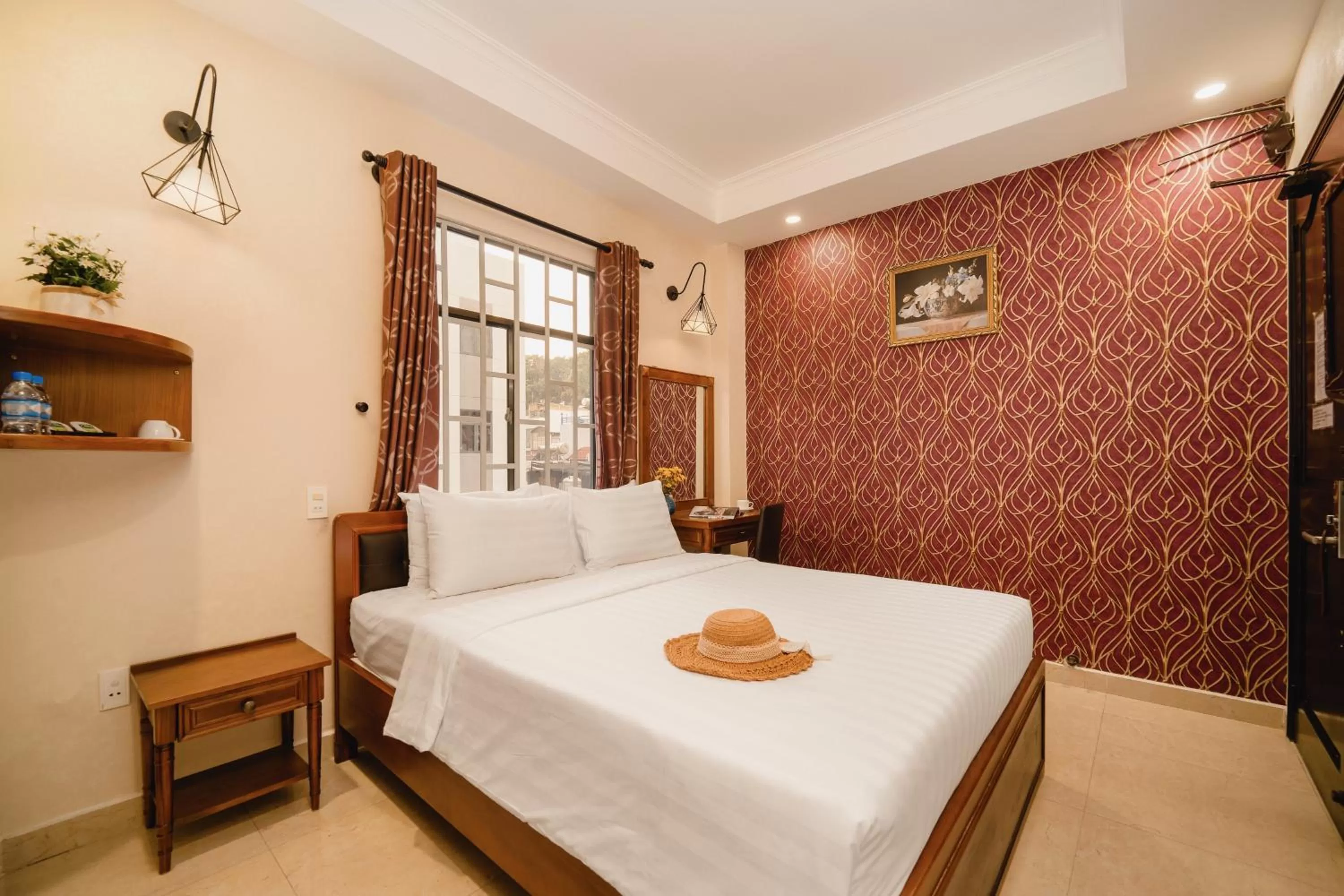 Superior Double Room in Tuong Vy Ben Thanh Hotel