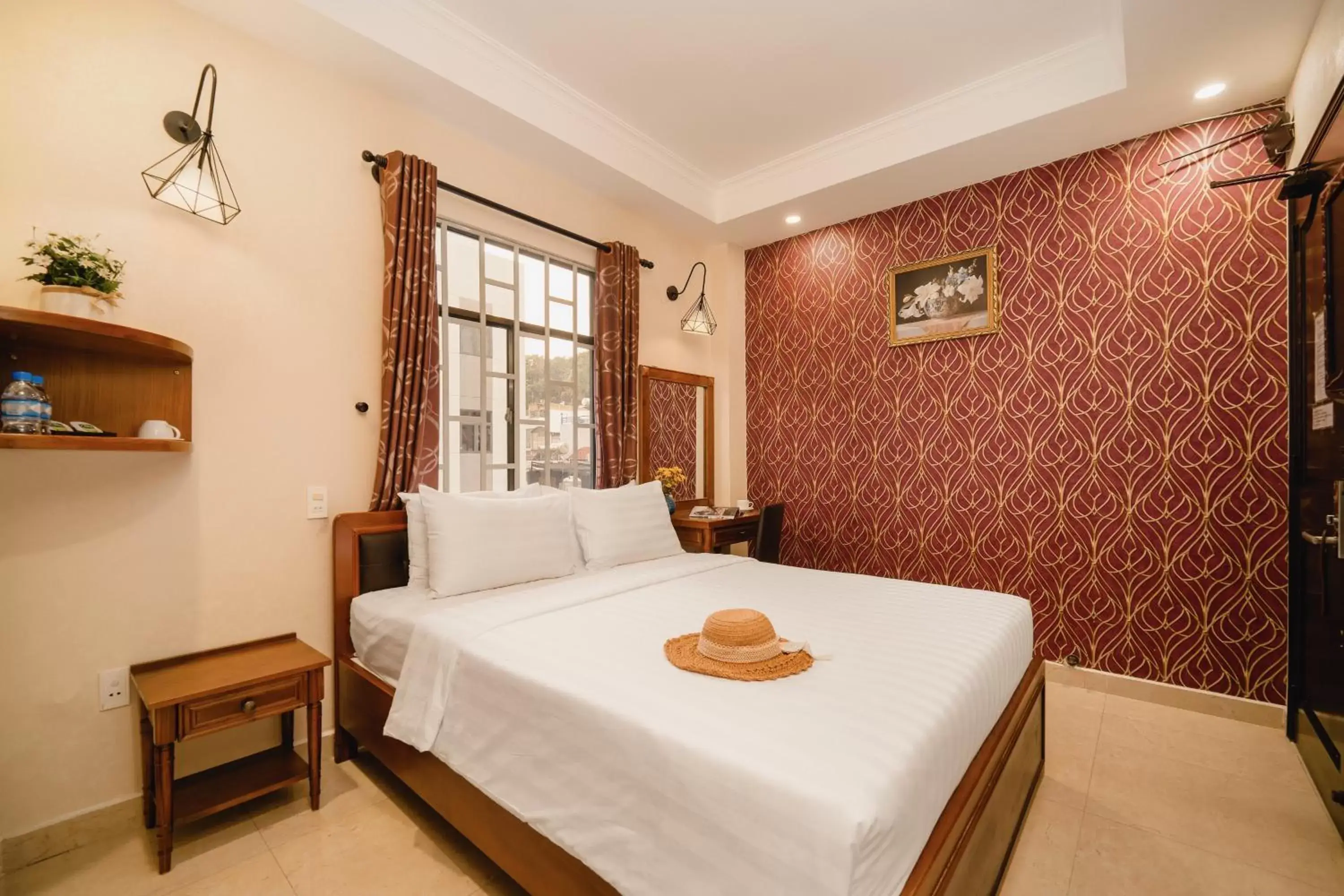 Superior Double Room in Tuong Vy Ben Thanh Hotel Superior Double Room in Tuong Vy Ben Thanh Hotel