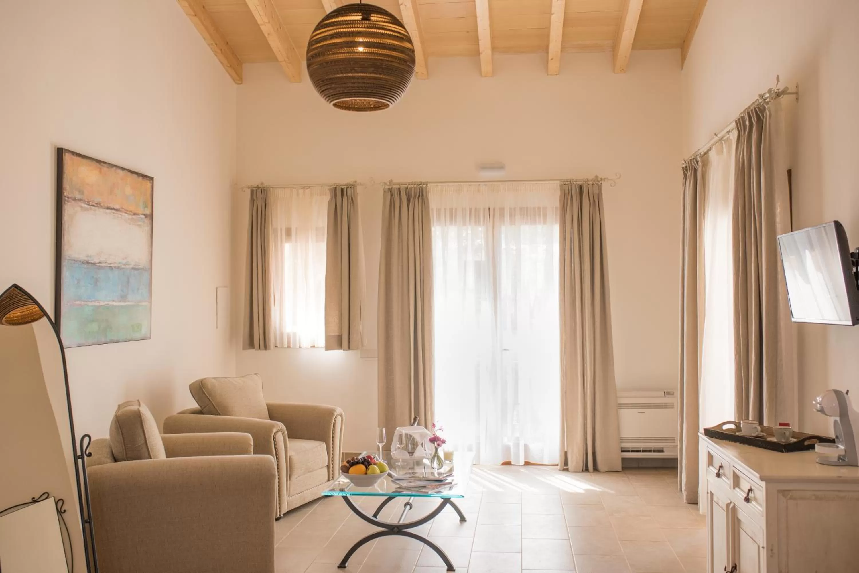 Area and facilities in Casa Font i Roig