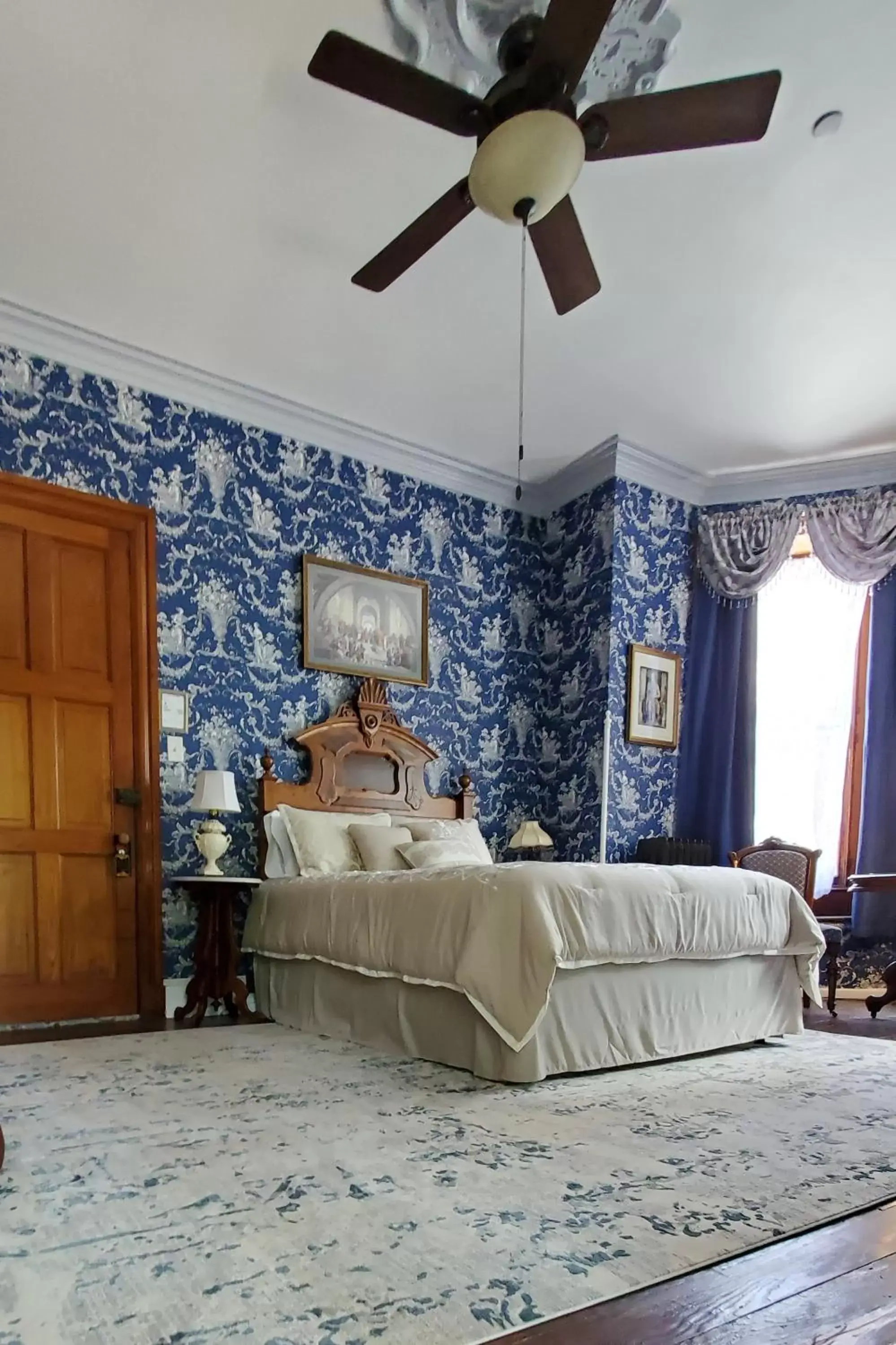 Bedroom, Banquet Facilities in Gifford-Risley House Bed and Breakfast