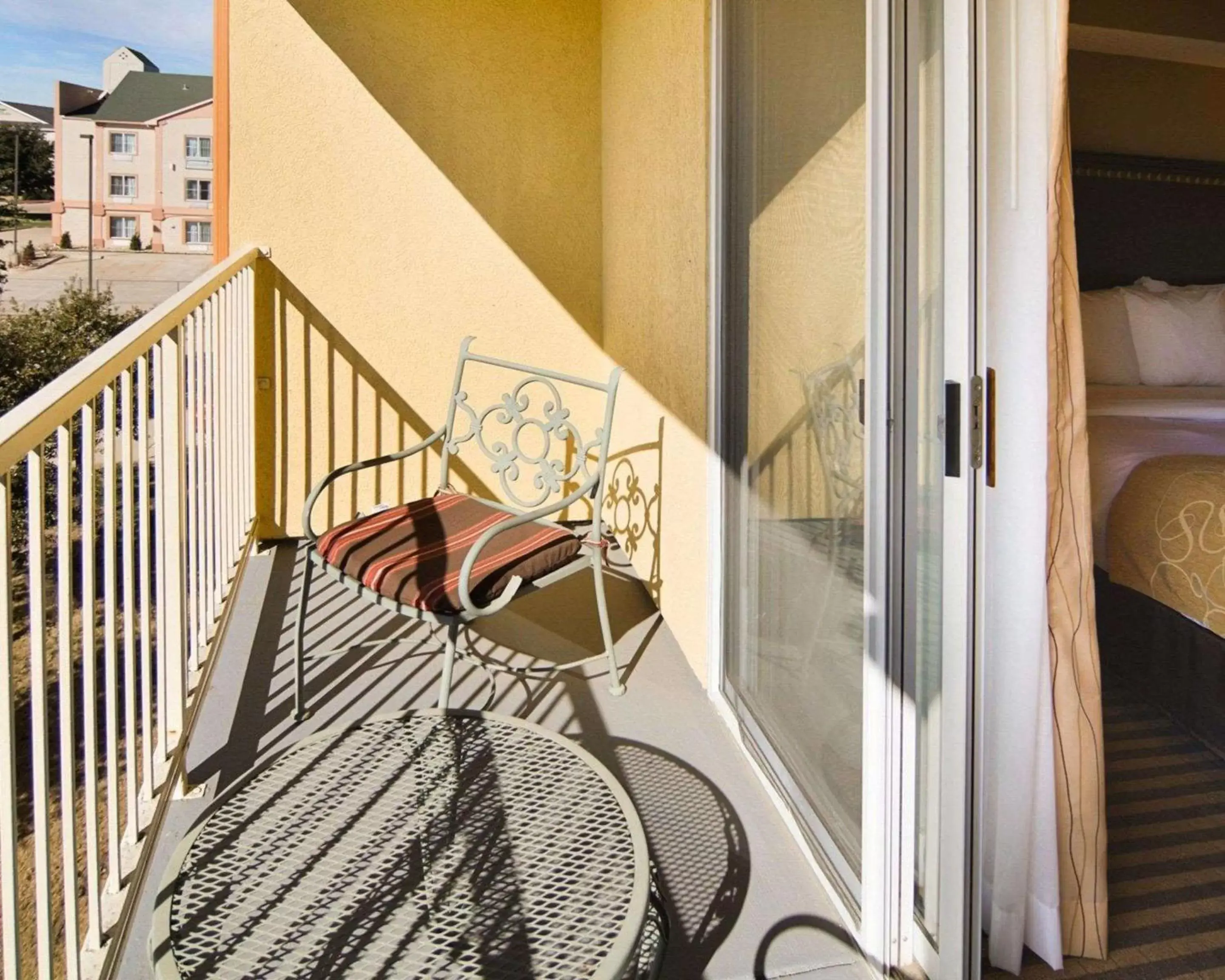 Photo of the whole room in Comfort Suites DFW Airport Photo of the whole room in Comfort Suites DFW Airport