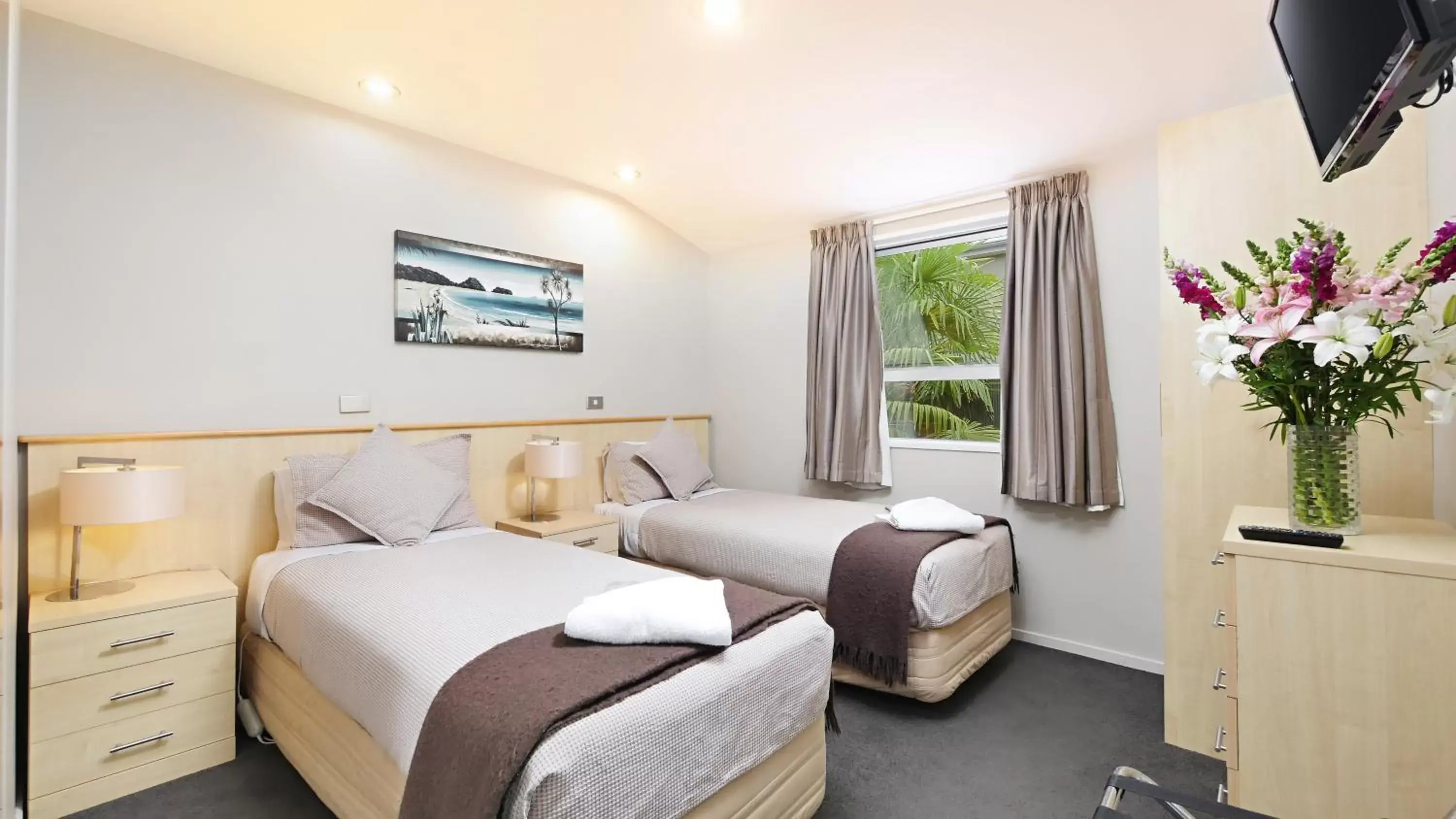 Bedroom, Bed in Arthur's Court Motor Lodge Bedroom, Bed in Arthur's Court Motor Lodge