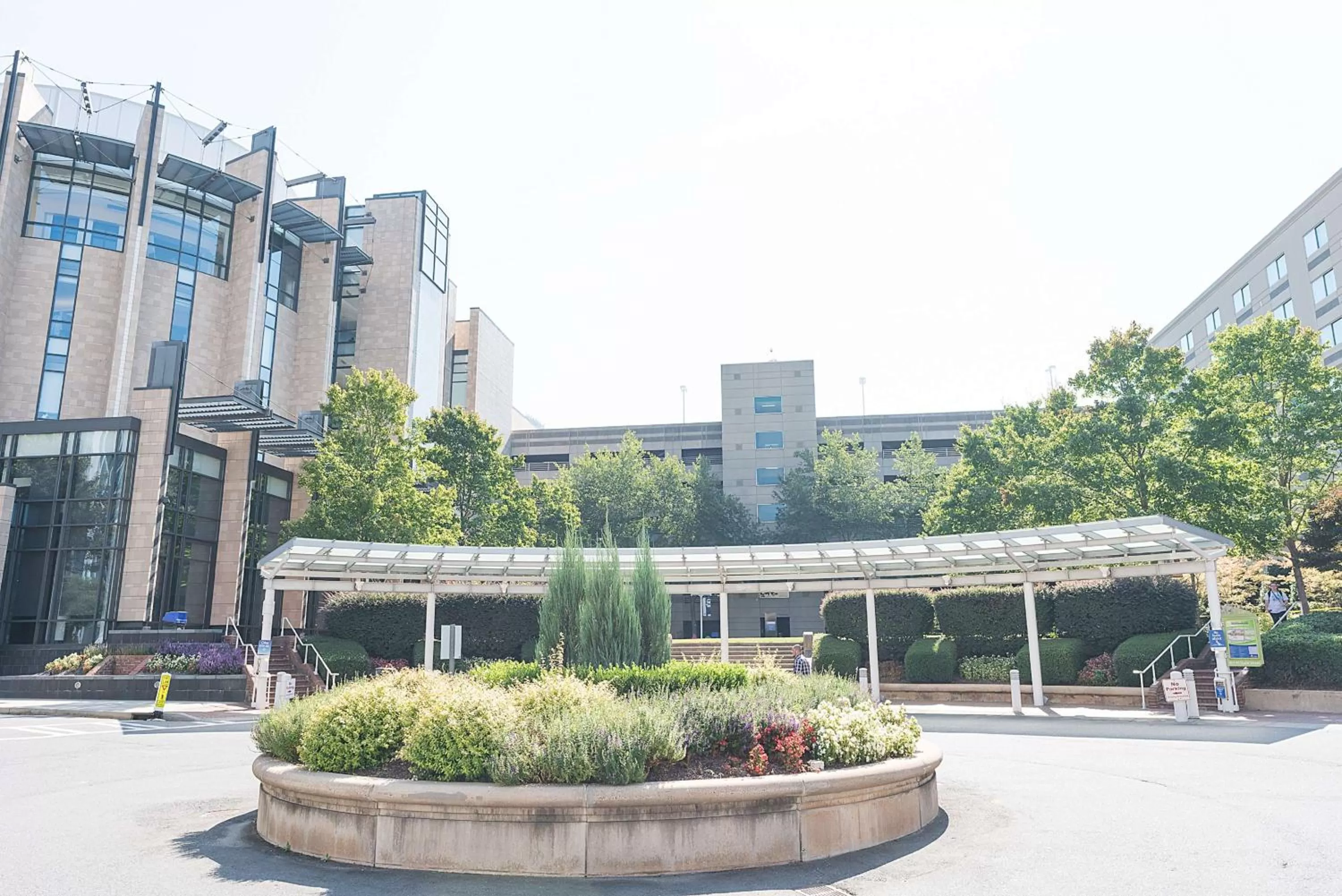 Property Building in DoubleTree by Hilton Charlotte Gateway Village