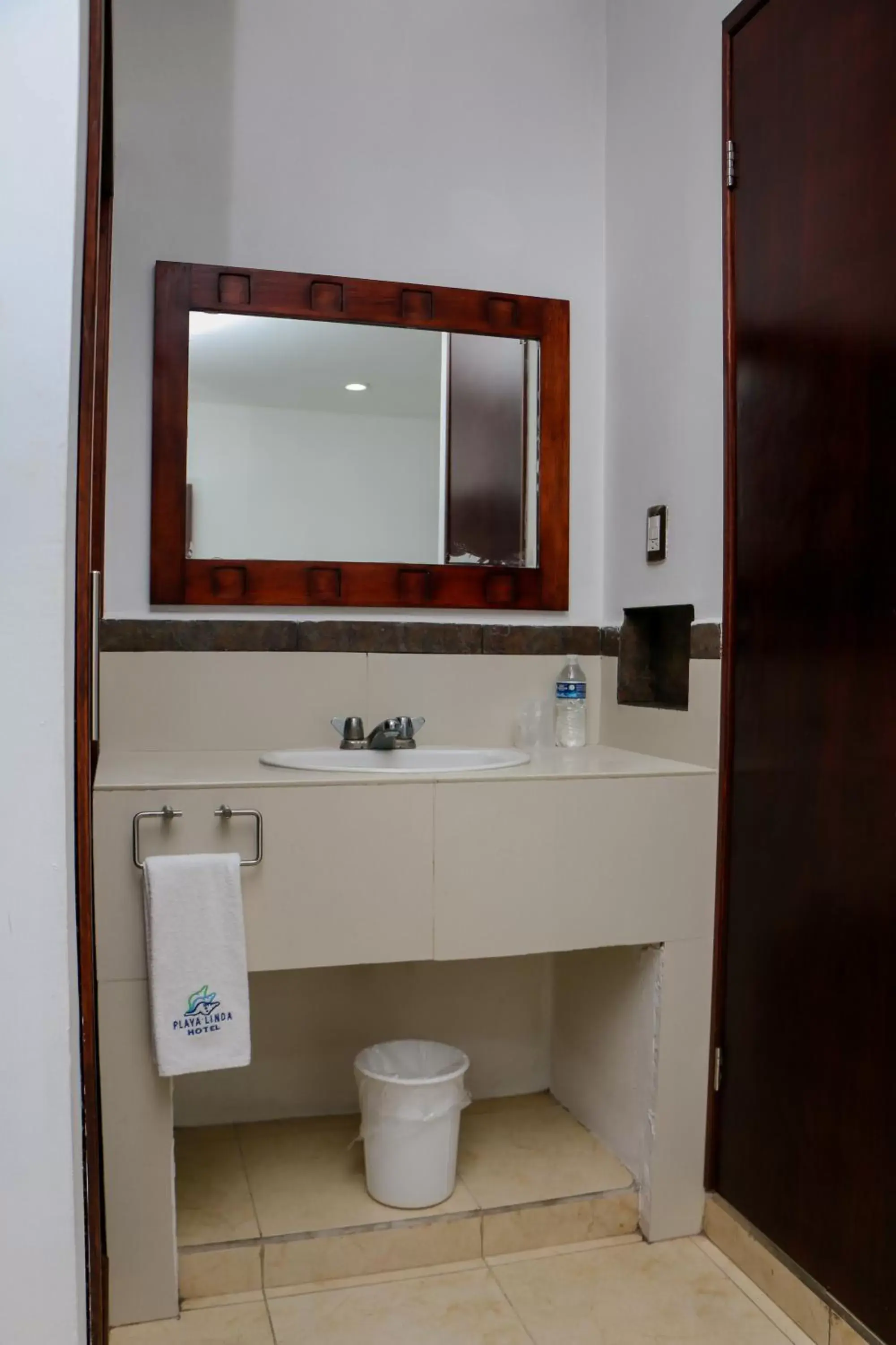 Bathroom in Playa Linda Hotel