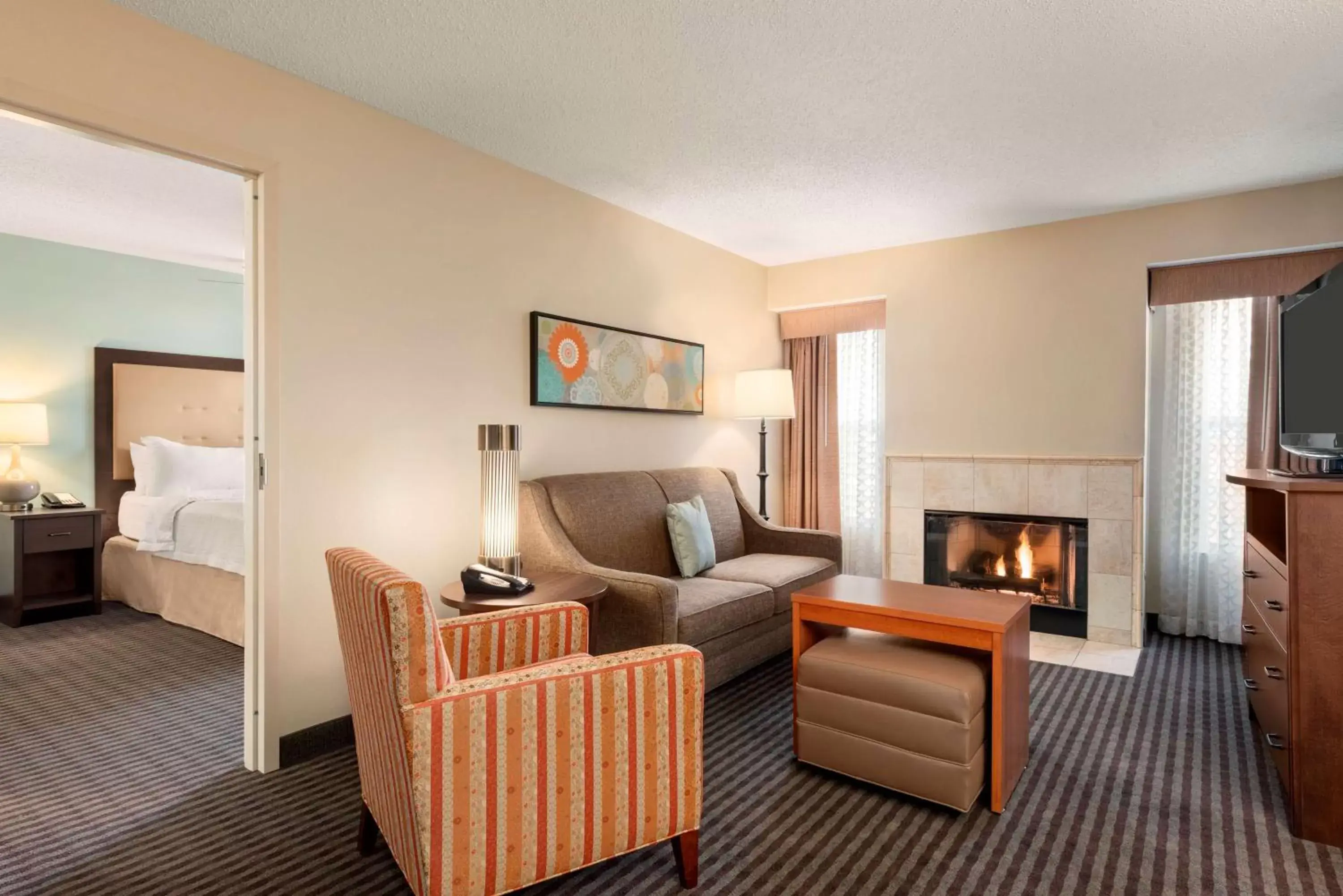 Living room, Seating Area in Homewood Suites by Hilton Columbus-Hilliard