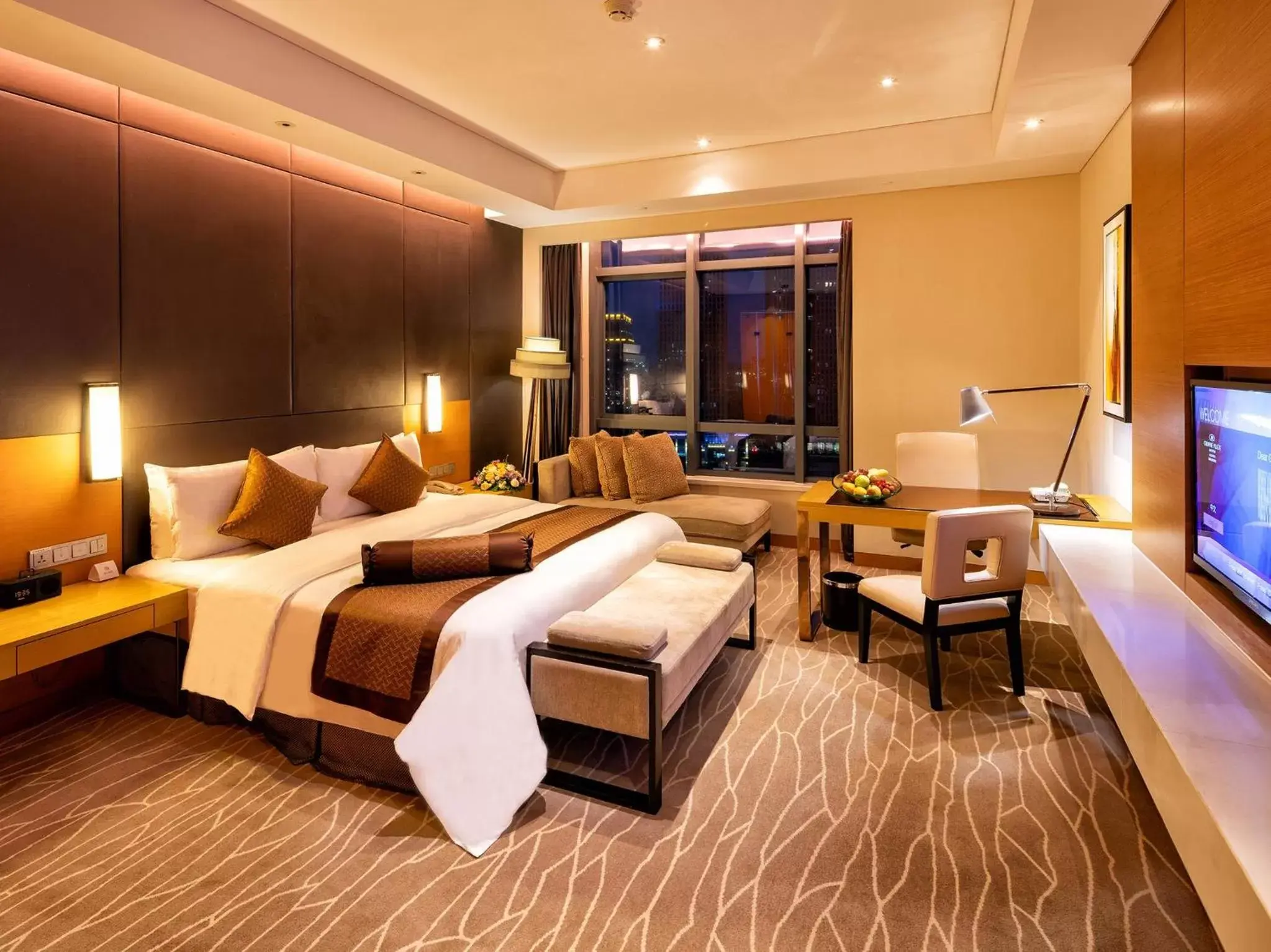 Photo of the whole room in Crowne Plaza Yangzhou, an IHG Hotel