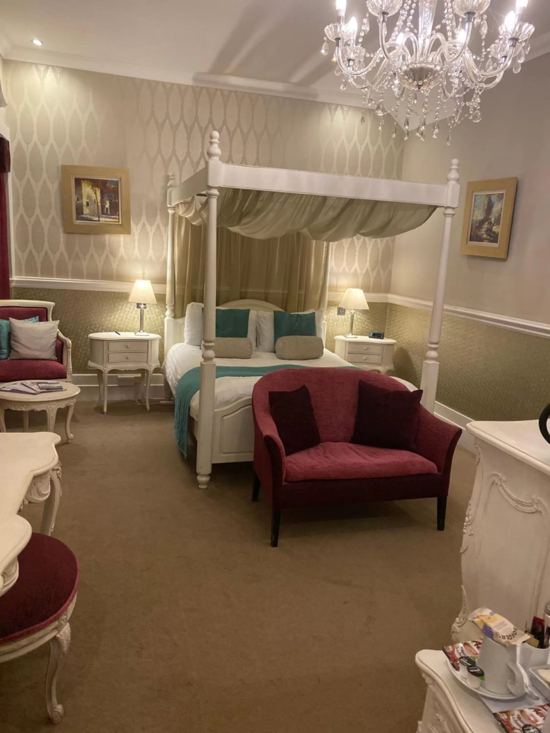 Junior Suite with Spa Bath in Langtry Manor Hotel