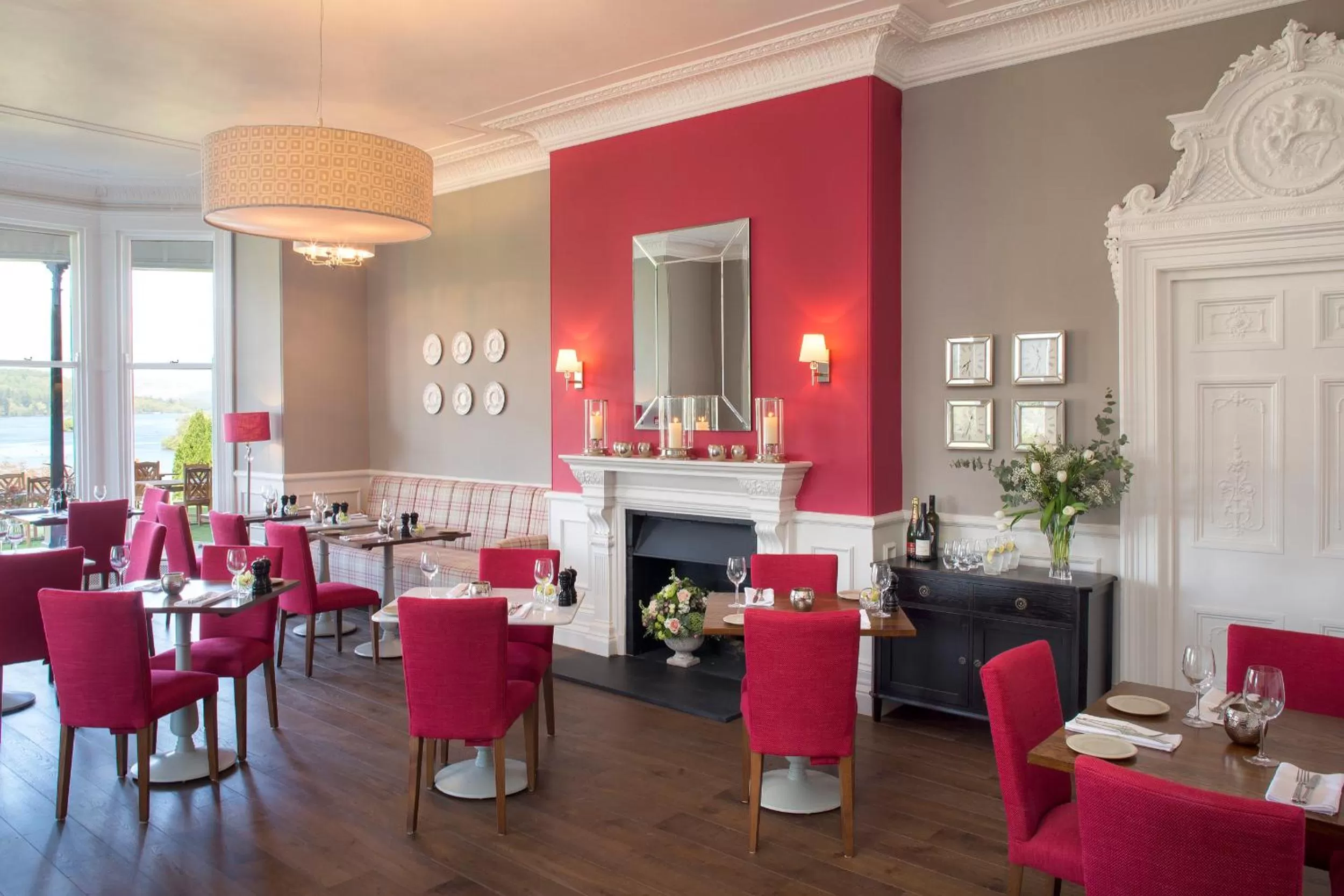 Restaurant/places to eat in The Belsfield Hotel