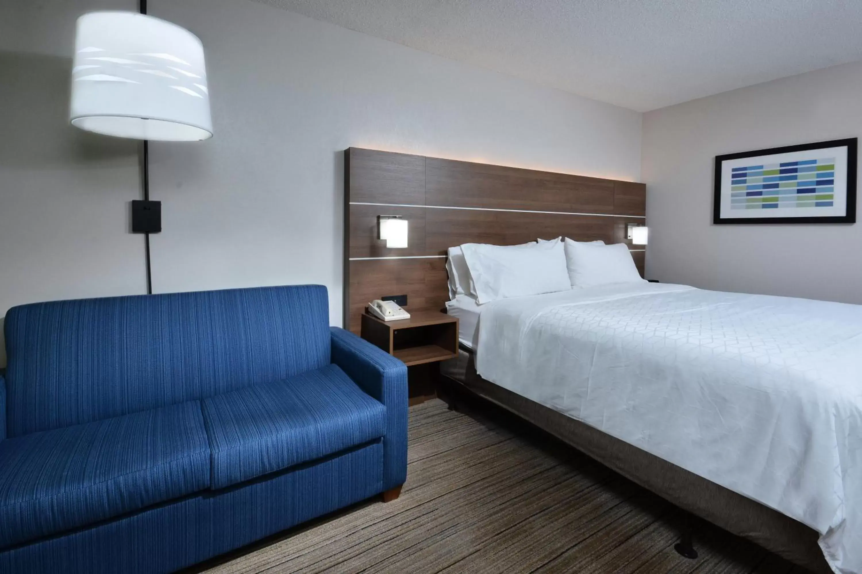 Photo of the whole room, Bed in Holiday Inn Express Raleigh-Durham Airport, an IHG Hotel