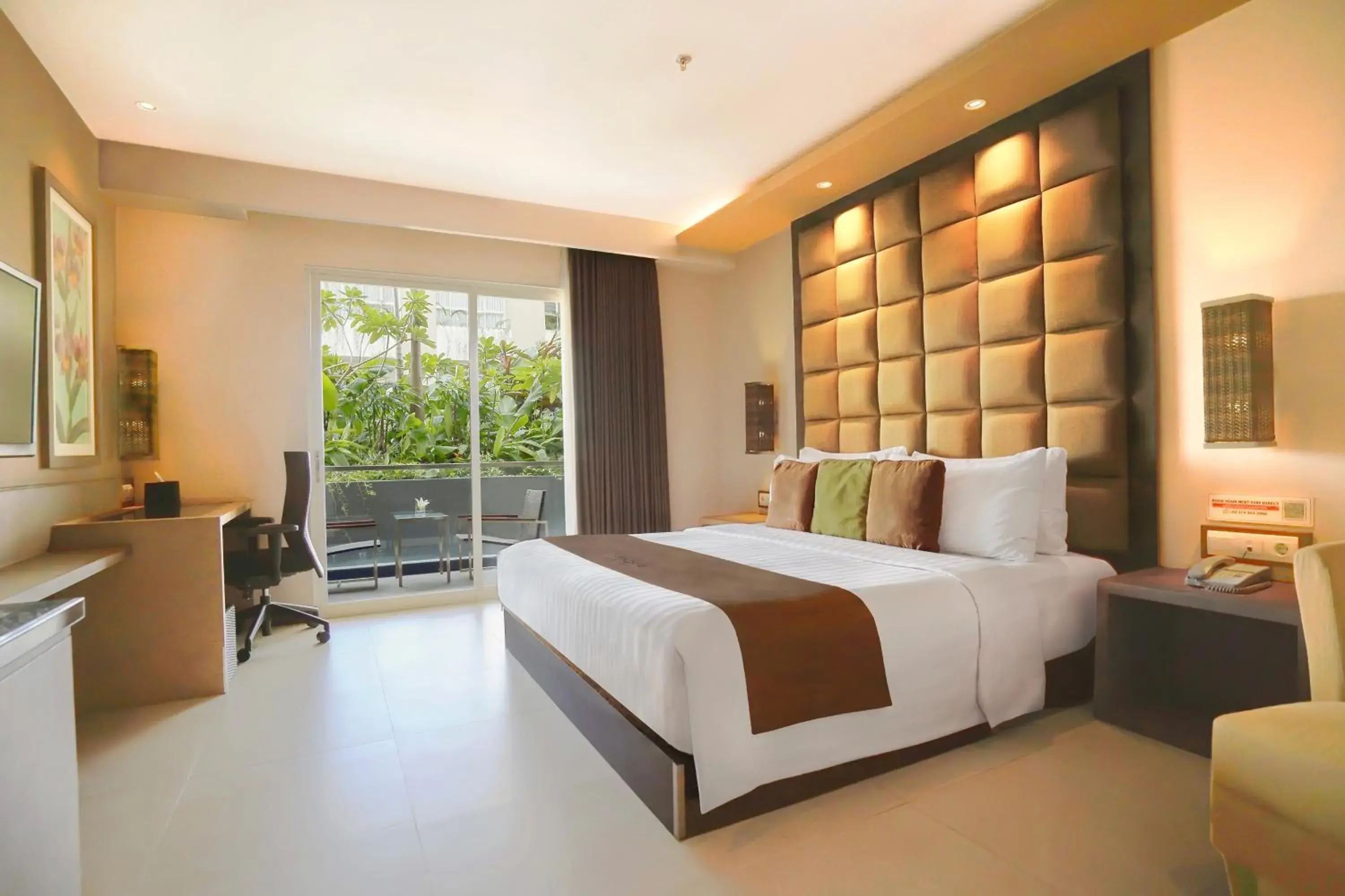 Property building in Eastparc Hotel Yogyakarta