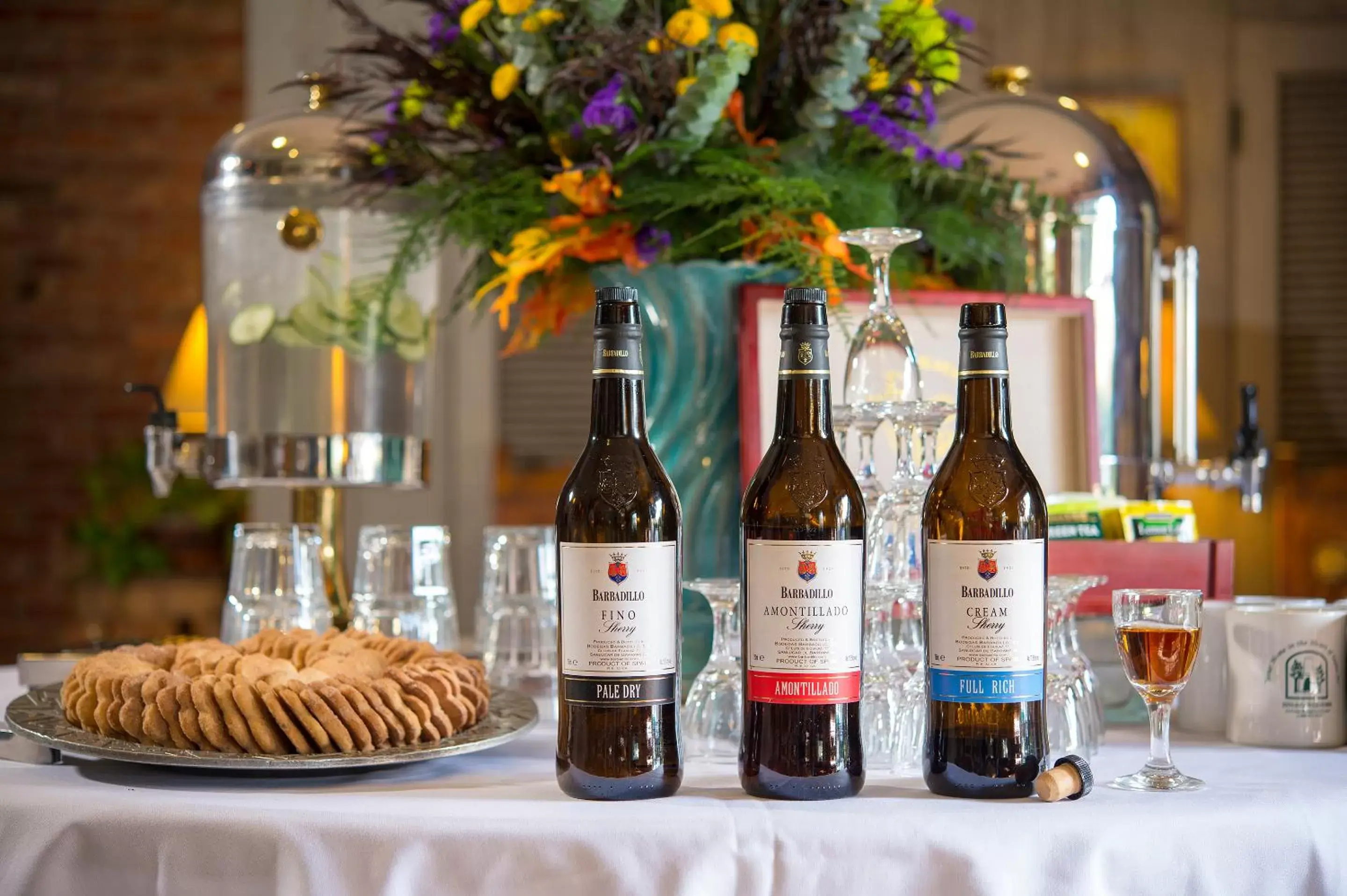 Food and drinks in Inn of the Governors Food and drinks in Inn of the Governors