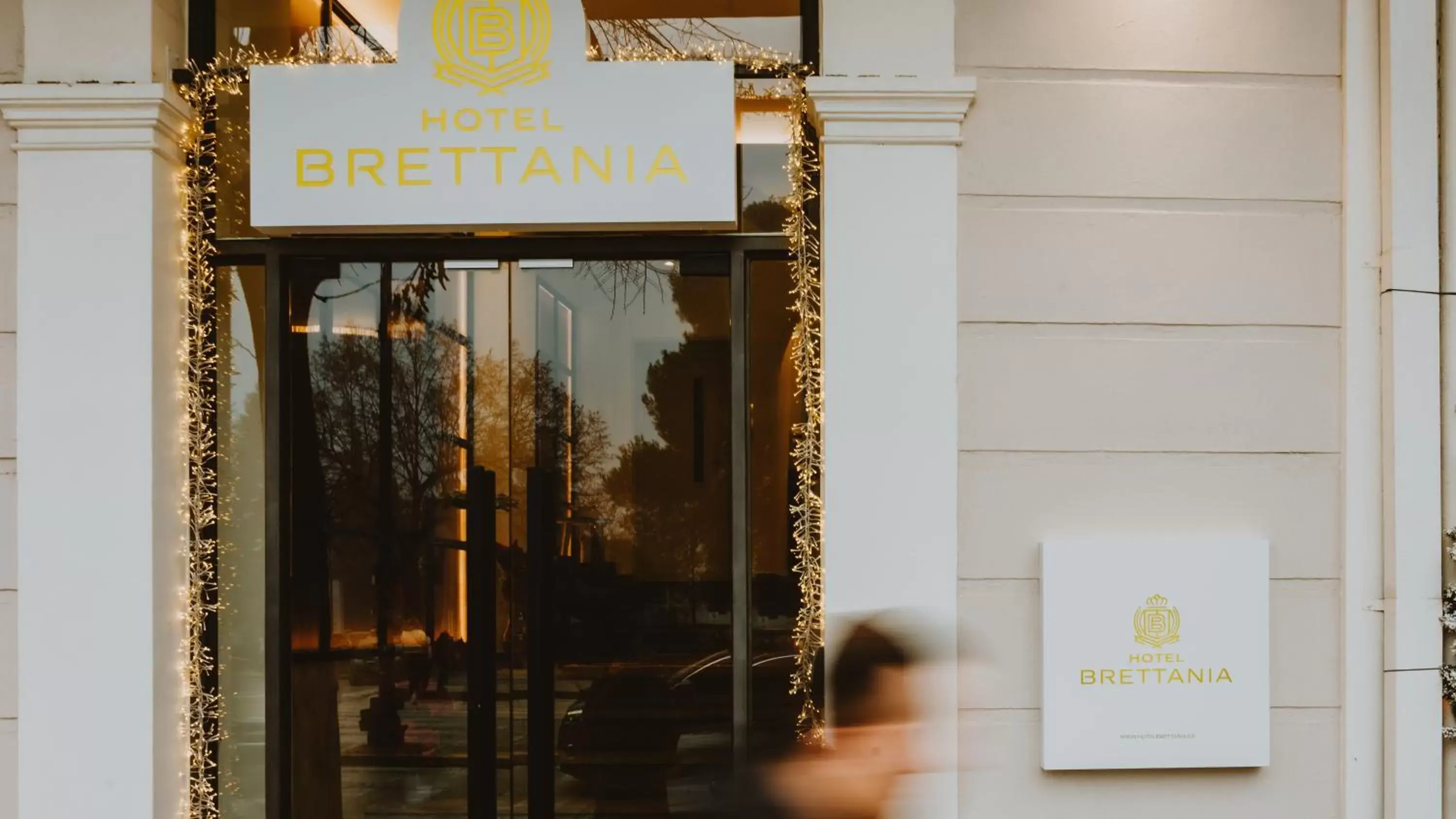 Facade/entrance, Property Logo/Sign in Brettania Hotel