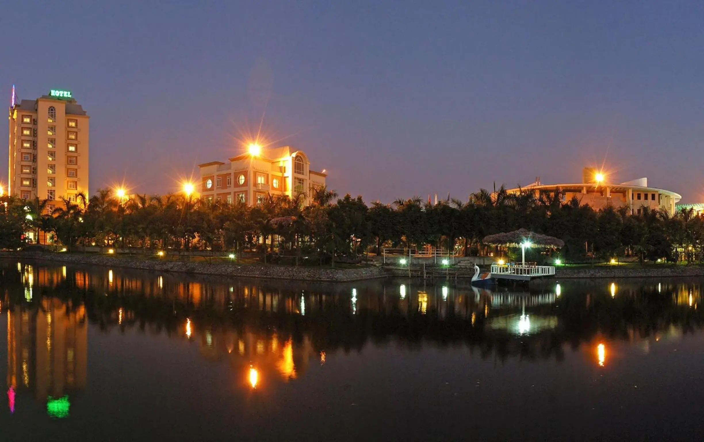 Night in Camela Hotel & Resort