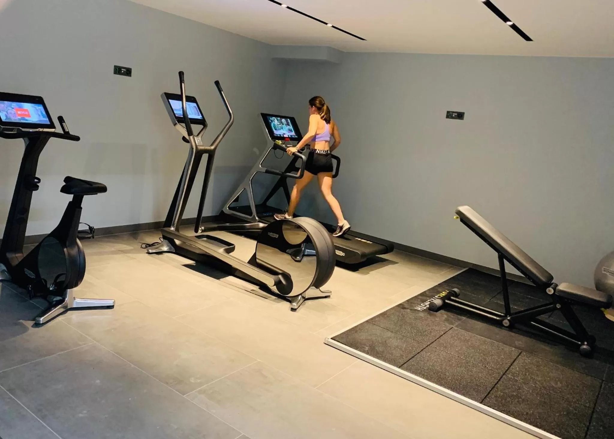 Fitness centre/facilities in Hôtel des Voyageurs Boutique