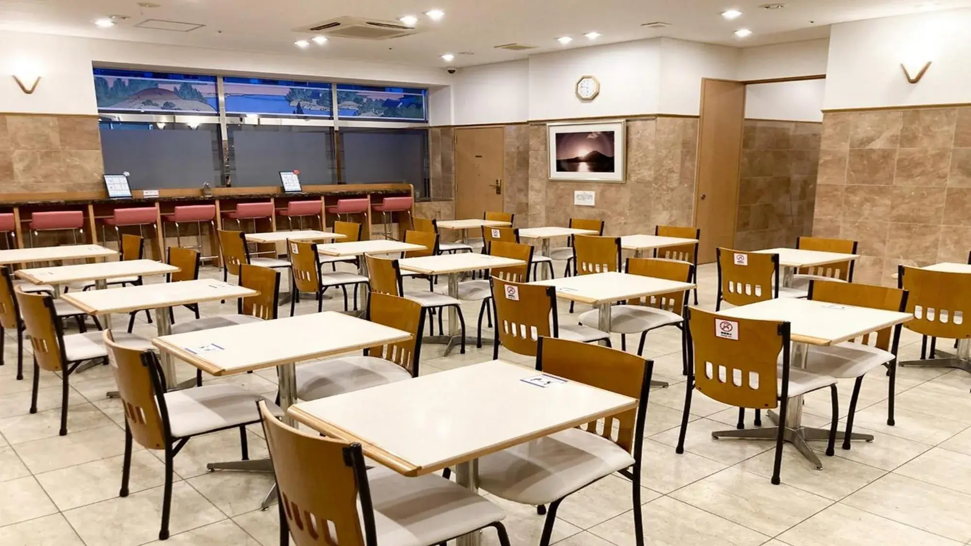 Lobby or reception, Restaurant/Places to Eat in Toyoko Inn Tokyo Shinjuku Kabuki-Cho