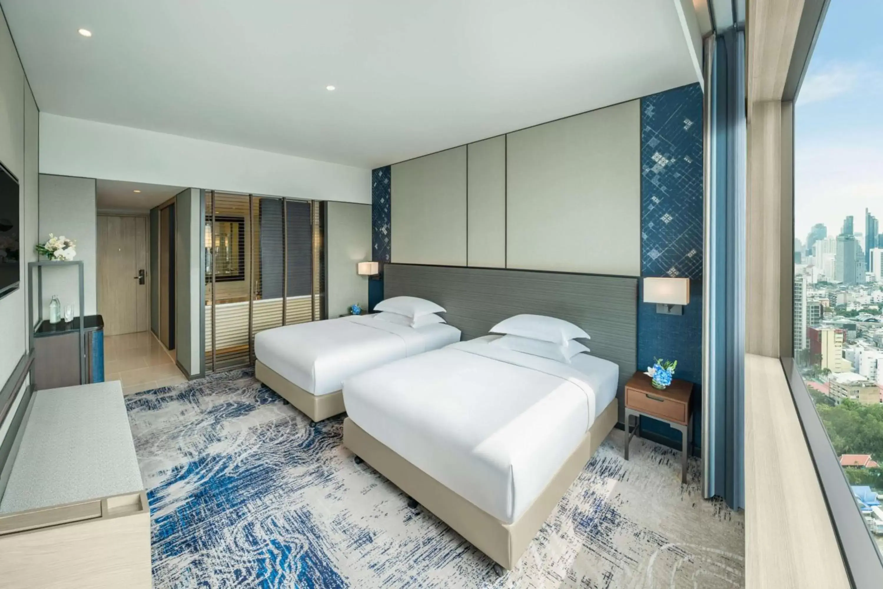 Bed in Millennium Hilton Bangkok