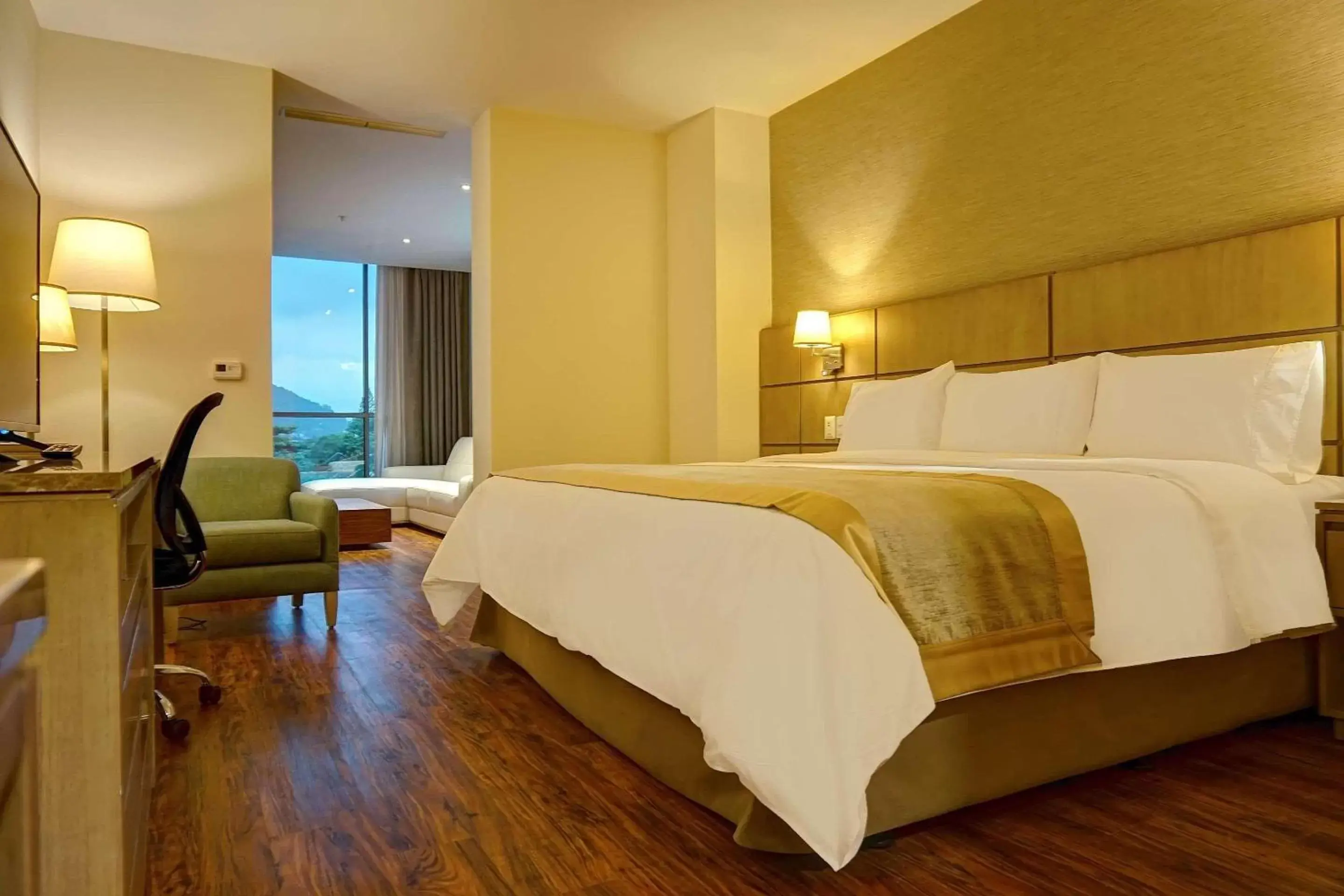 Bedroom, Bed in Radisson Hotel Guayaquil