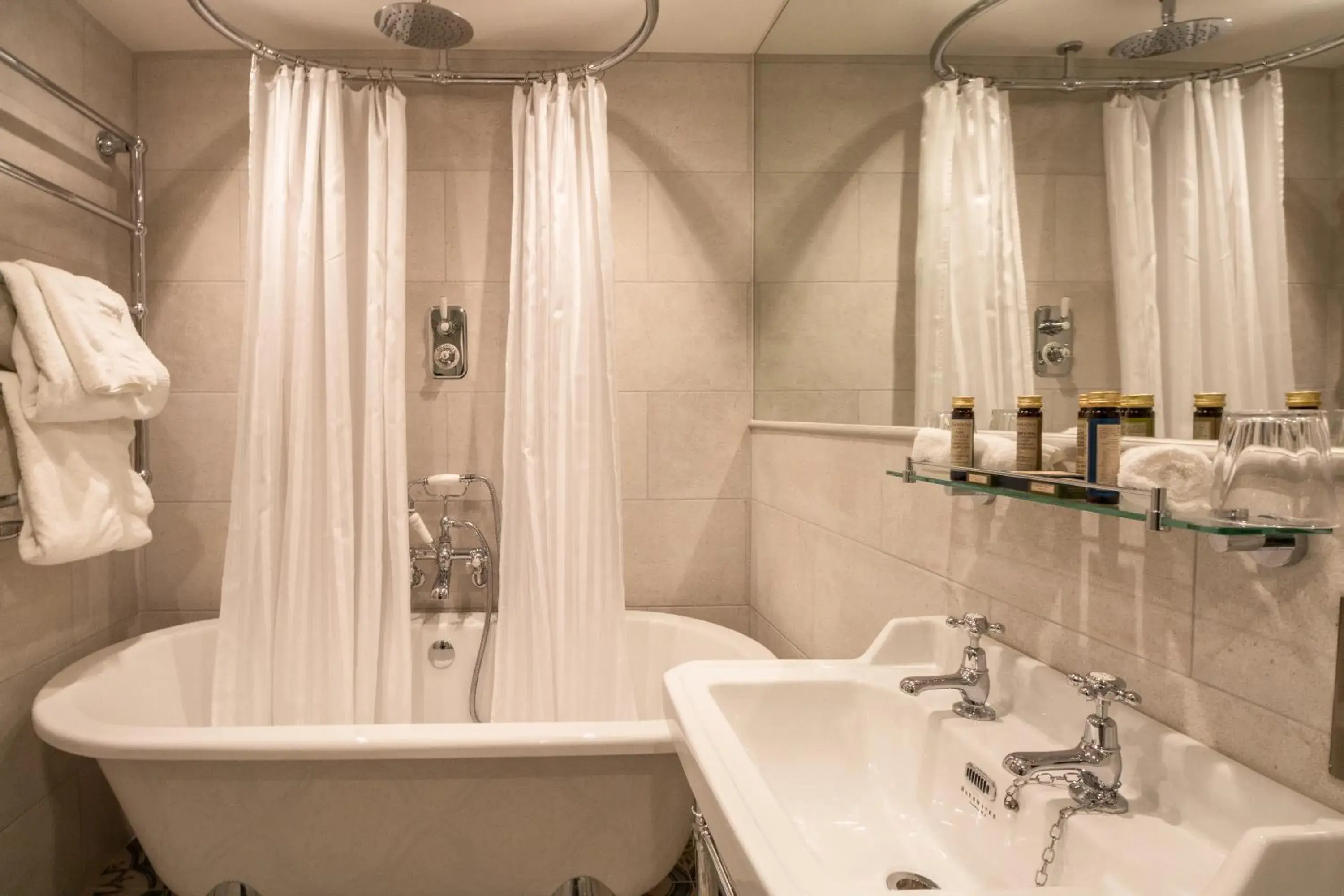 Bathroom in Cragwood Country House Hotel