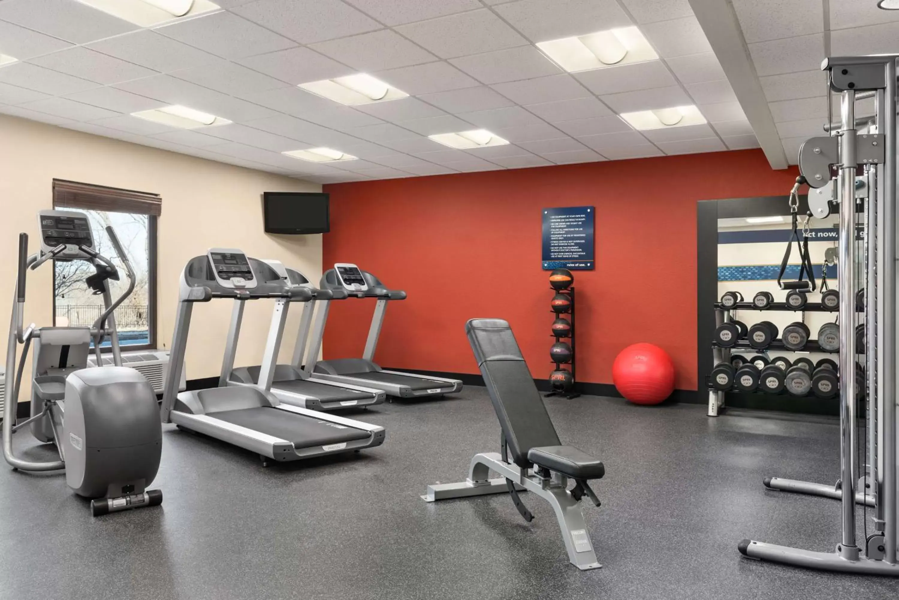 Fitness centre/facilities, Fitness Center/Facilities in Hampton Inn Lawrence