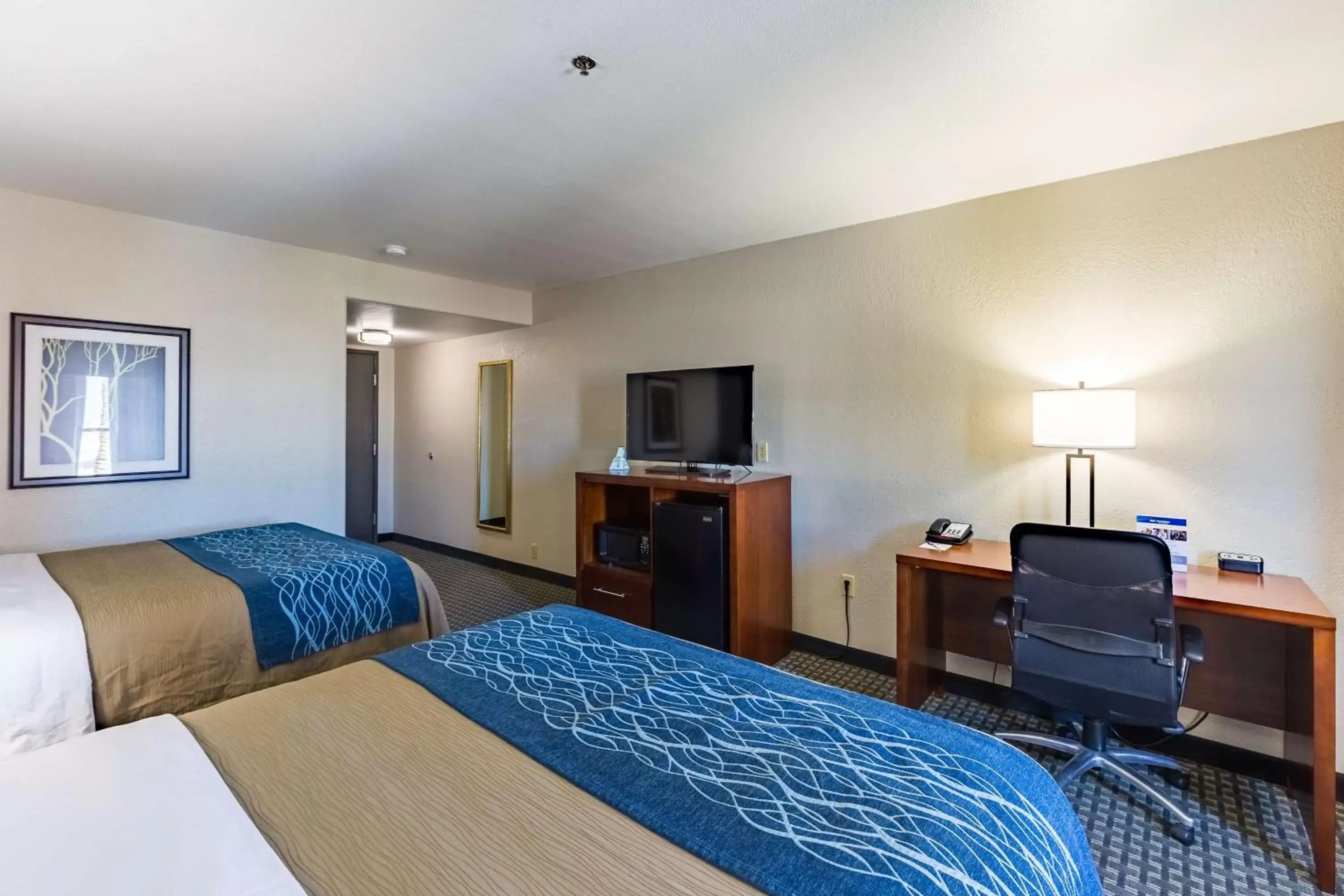 Photo of the whole room, Bed in Best Western Northwest Corpus Christi Inn & Suites