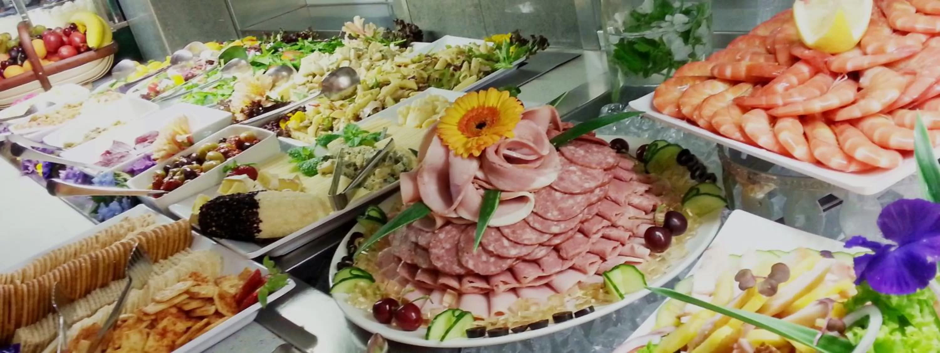 Restaurant/places to eat, Food in Condos inside an Ocean Front Hotel Resort