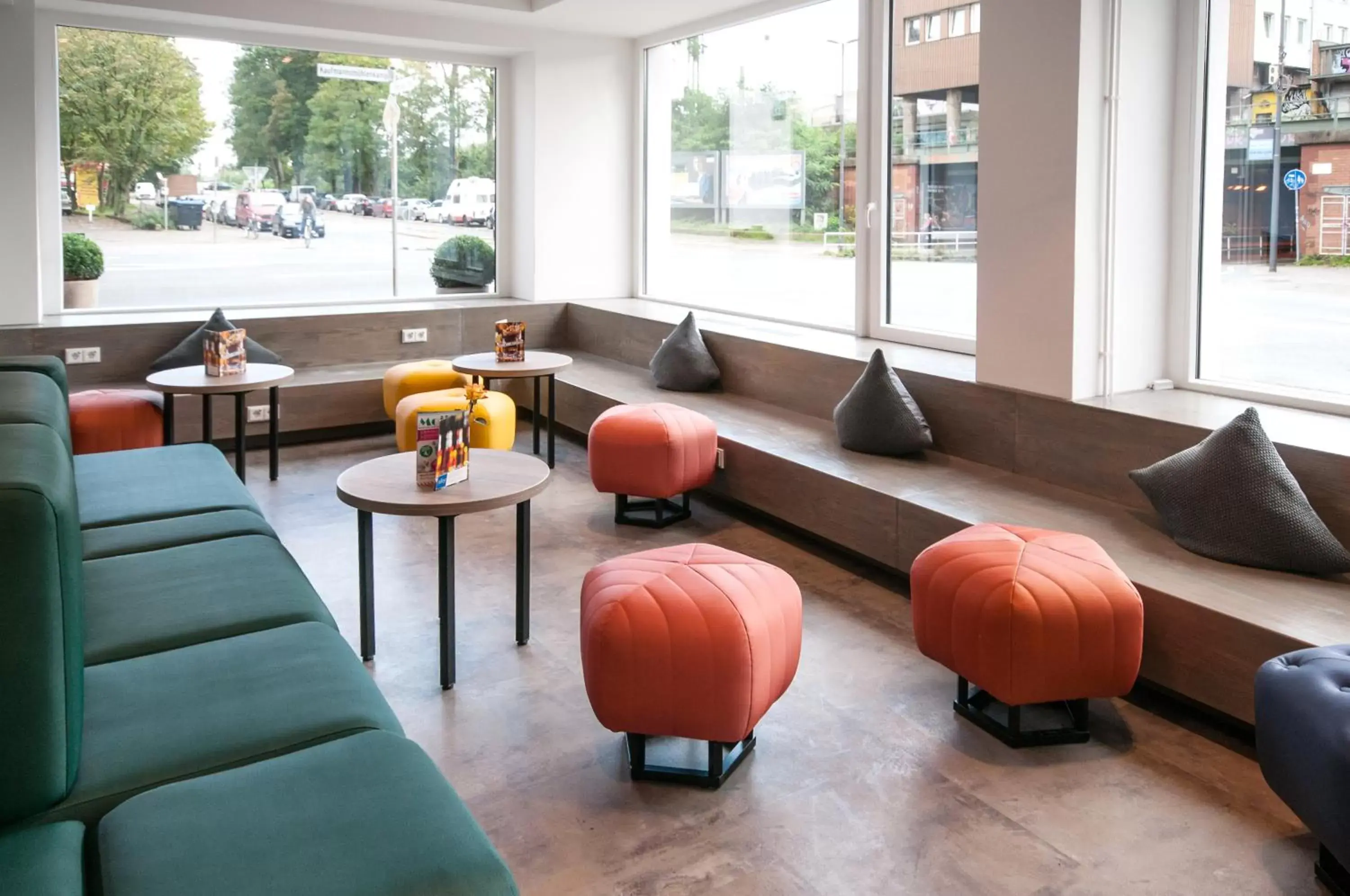 Lobby or reception in a&o Bremen Hauptbahnhof