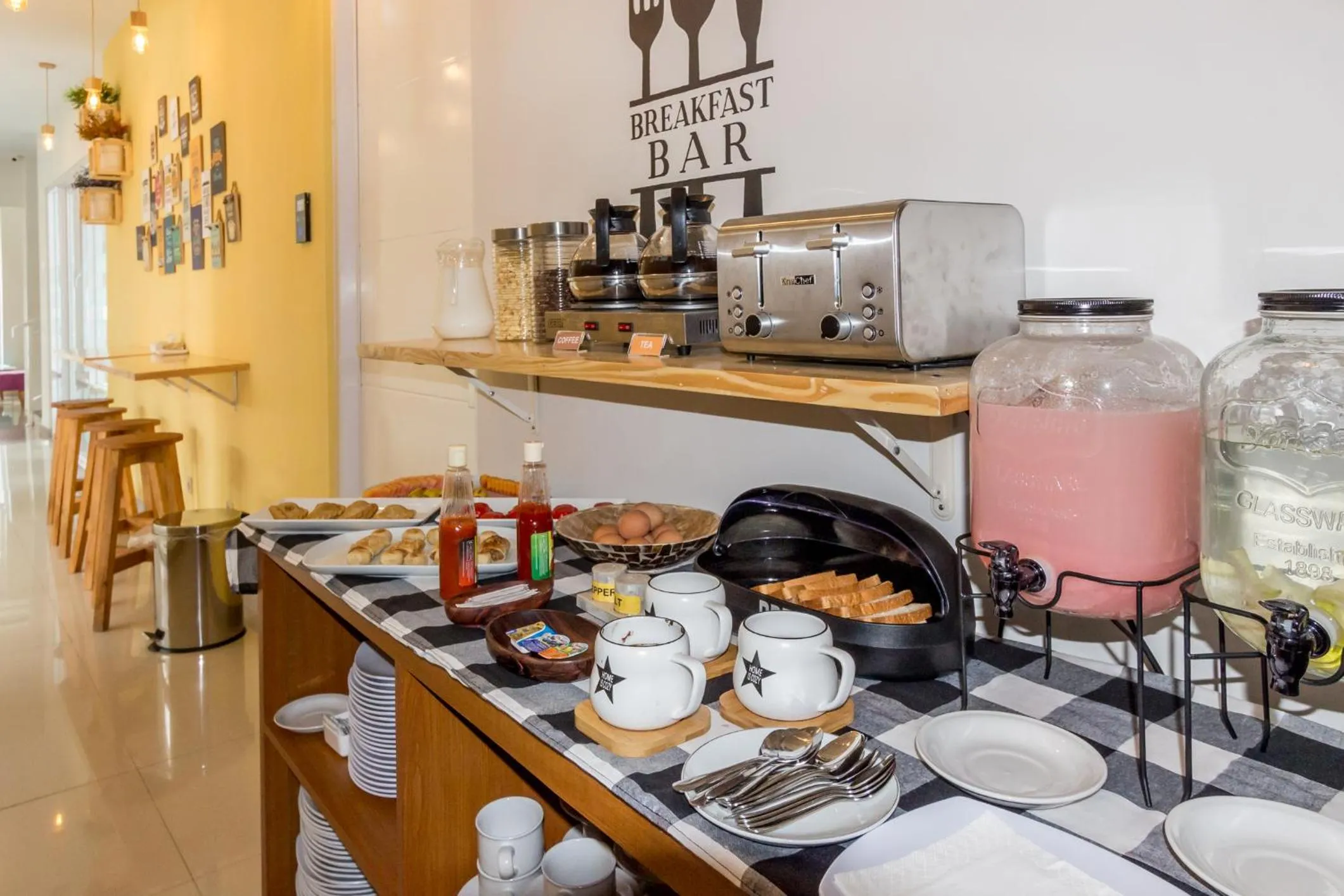 Food and drinks in Omah Manis