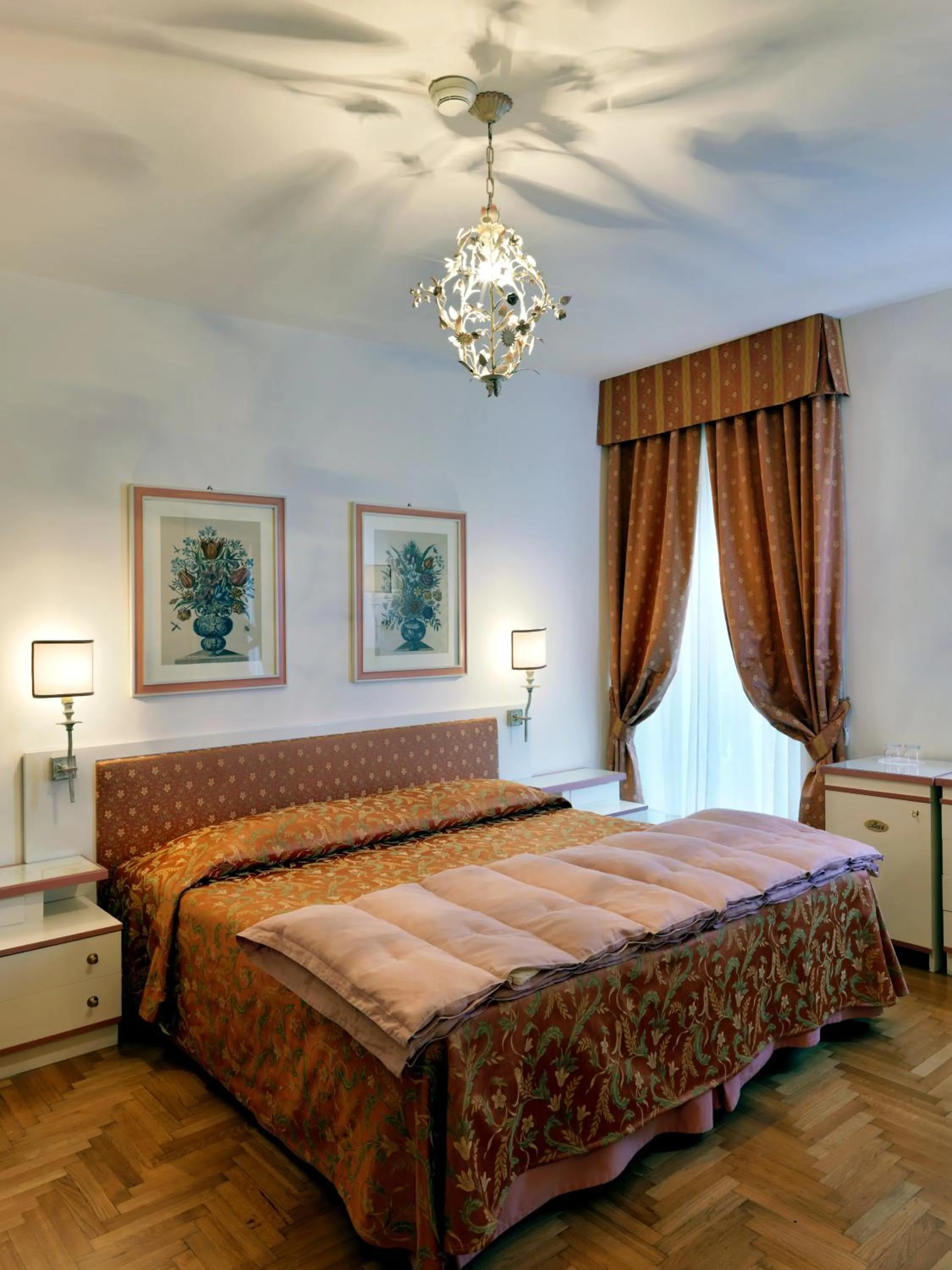 Photo of the whole room, Bed in Hotel De La Poste