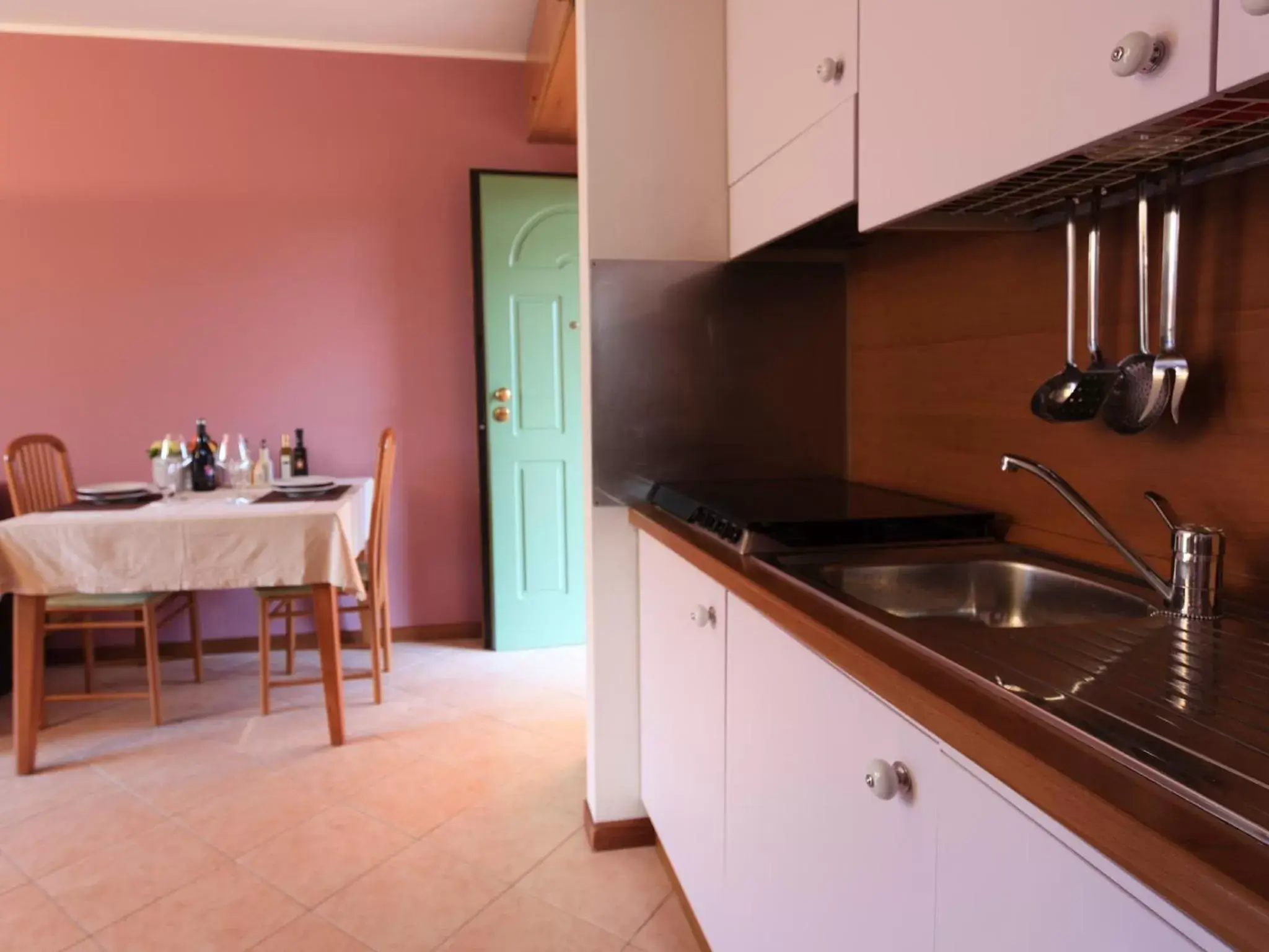 Kitchen or kitchenette, Kitchen/Kitchenette in BellaSirmione Holiday Apartments