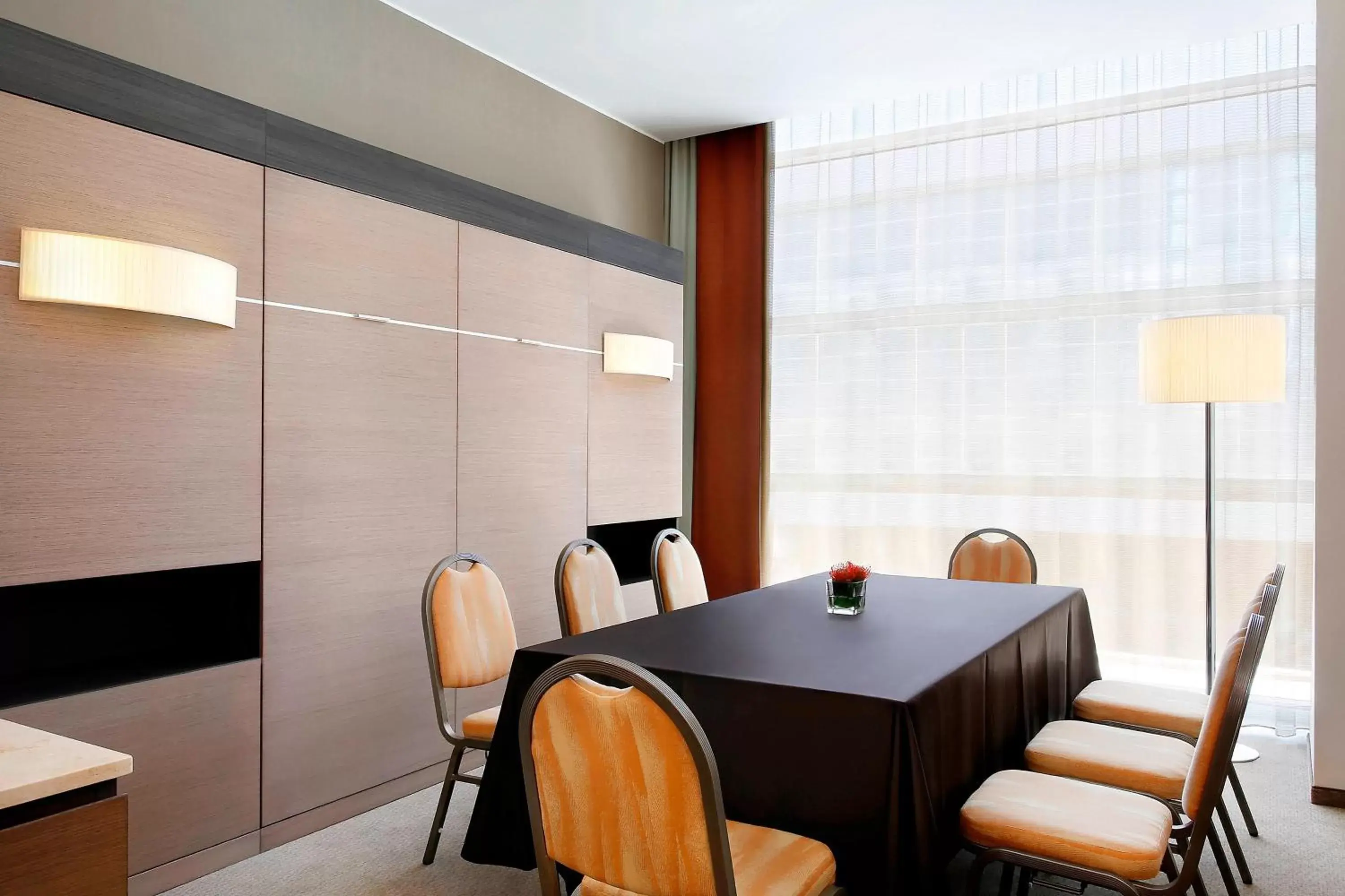 Meeting/conference room in Sheraton Milan Malpensa Airport Hotel & Conference Centre