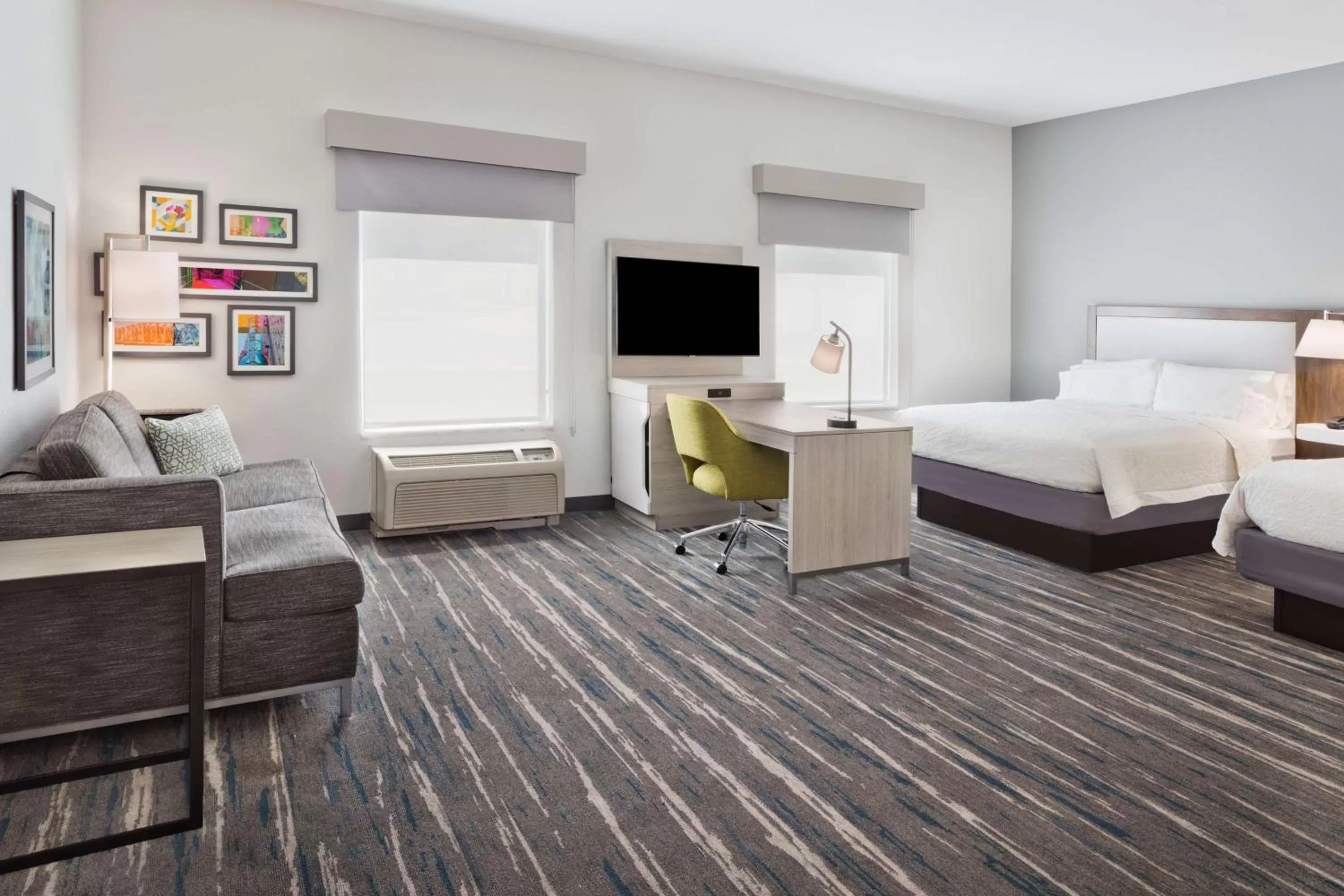 Bedroom, Bed in Hampton Inn & Suites Phenix City- Columbus Area