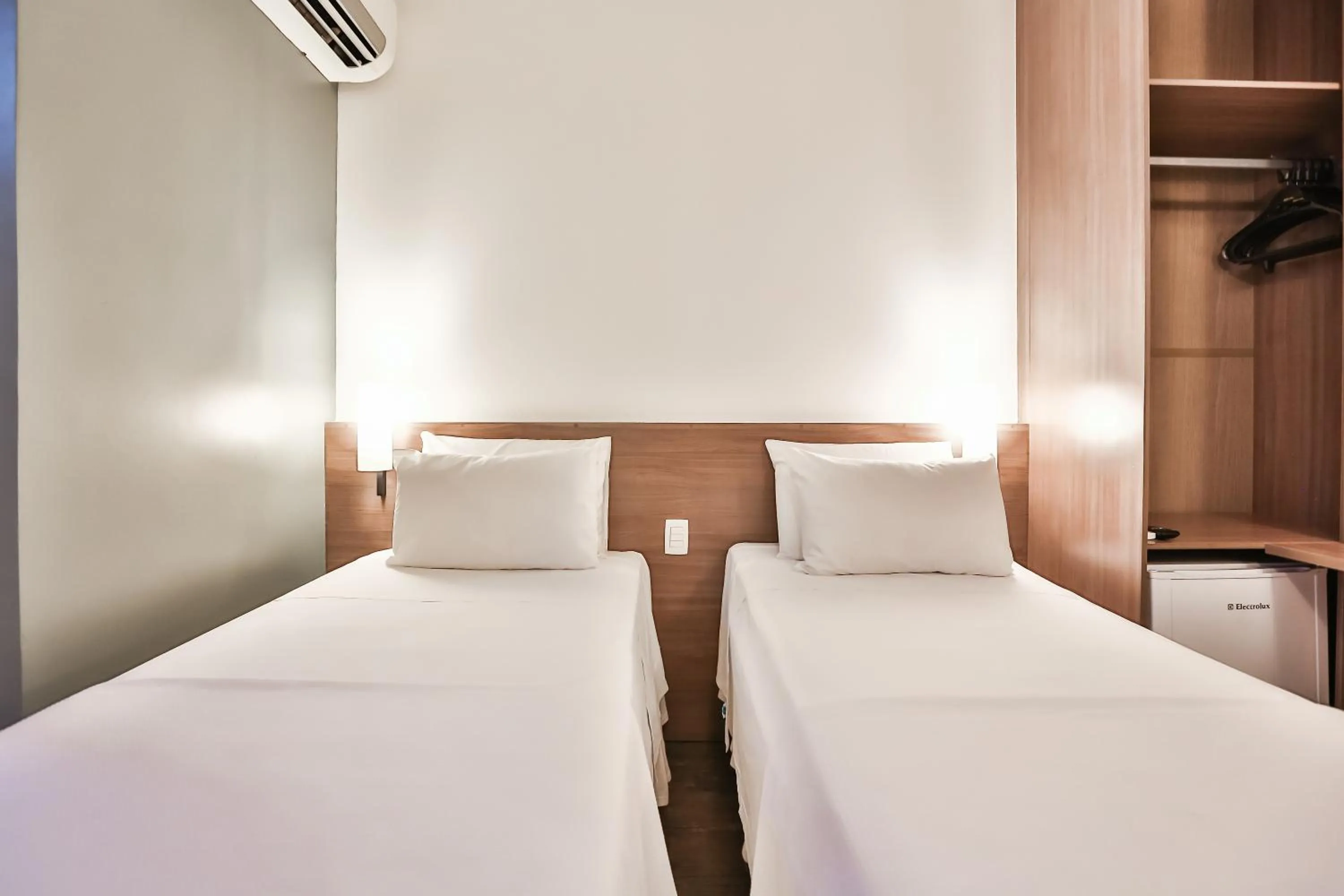 Bedroom, Bed in San Diego Express Barro Preto